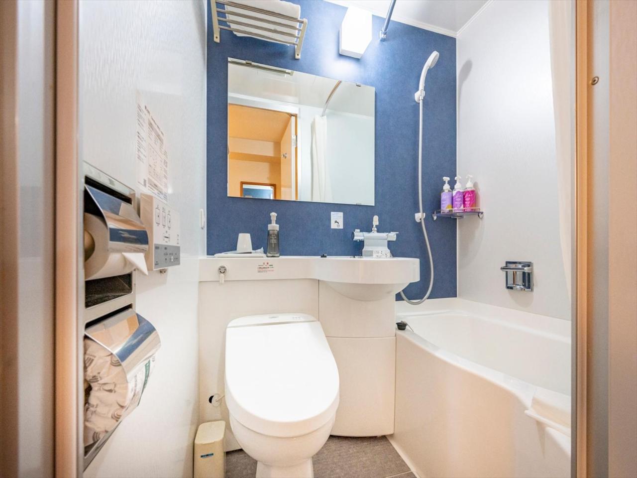 Standard Twin Room - Non-Smoking - Photo 2