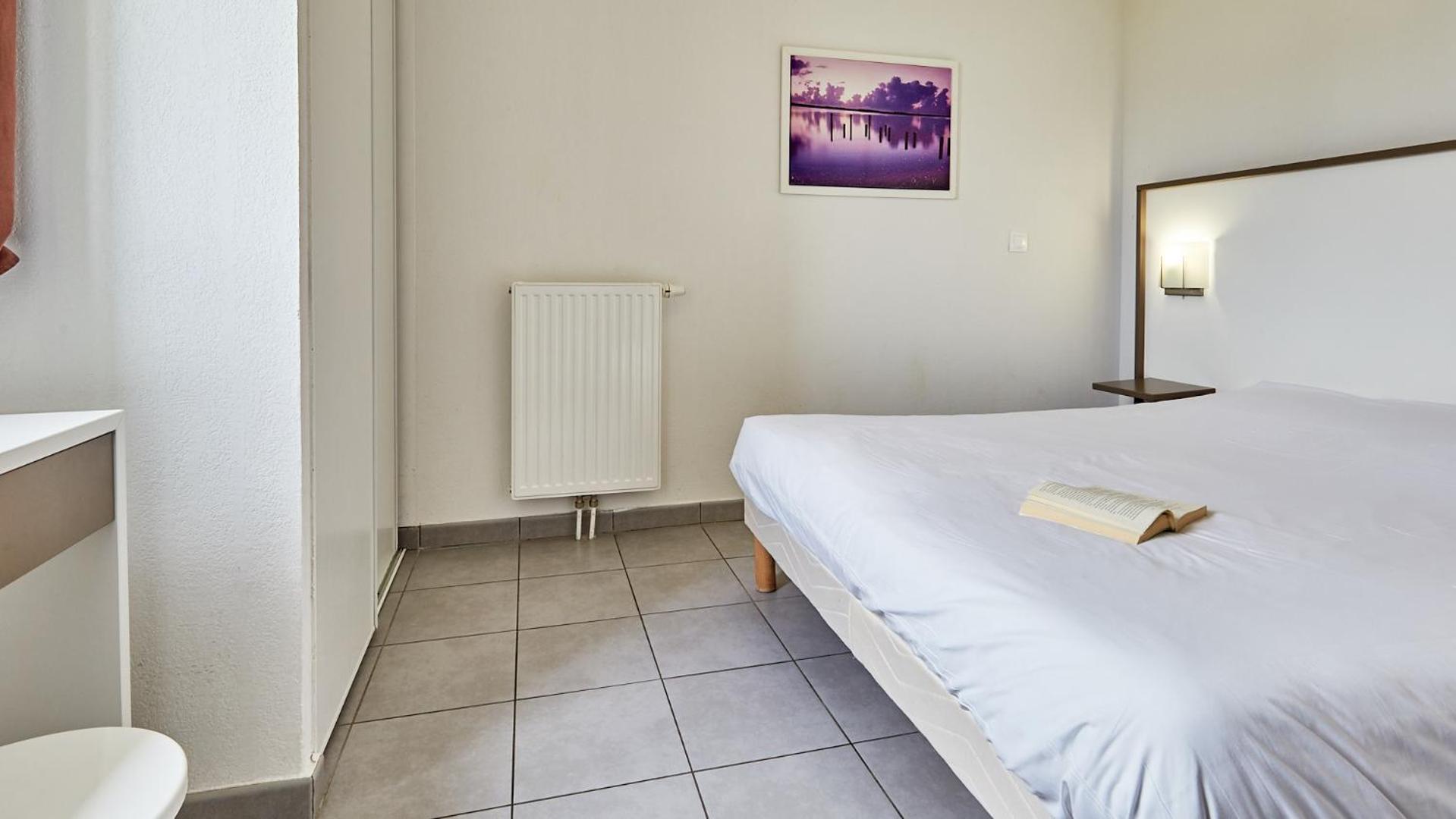 One-Bedroom Apartment (4 Adults) - Photo 4
