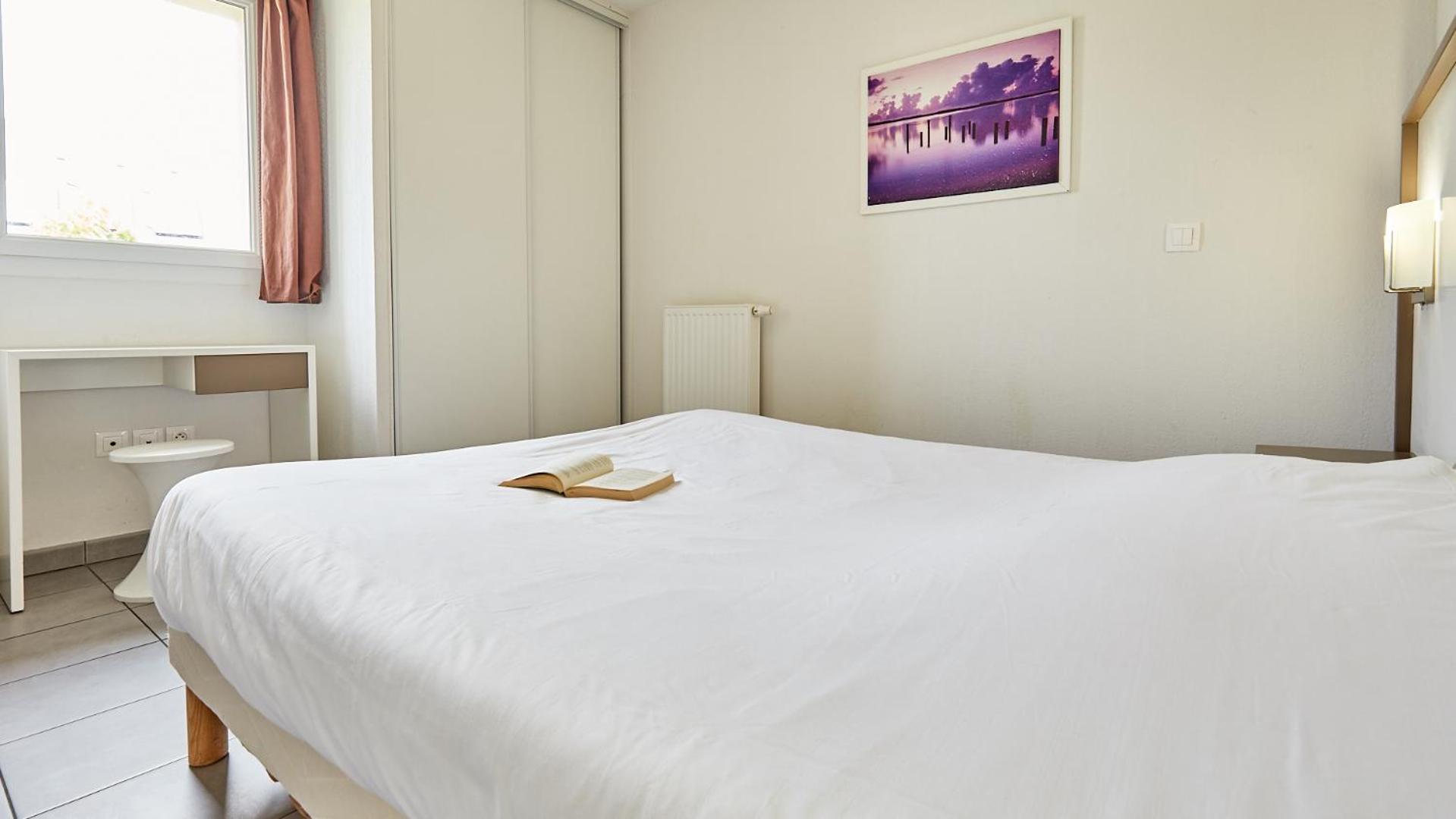 One-Bedroom Apartment (4 Adults) - Photo 3