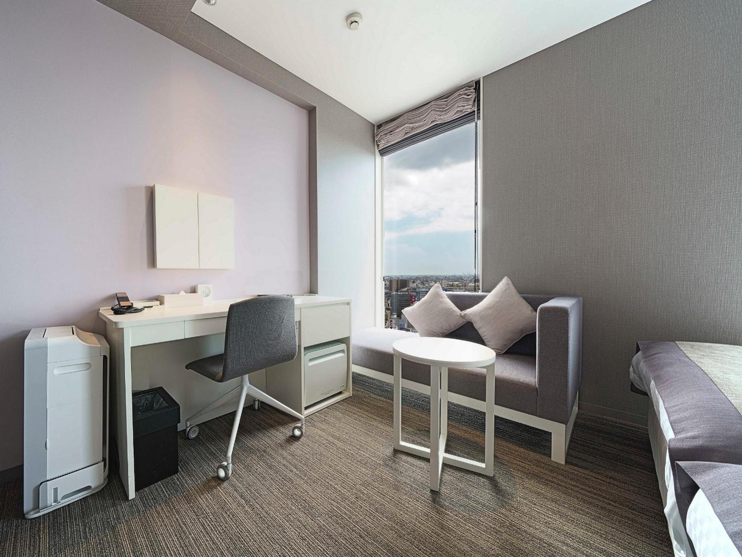 Superior Twin Room - High Floor - Non-Smoking photo 3