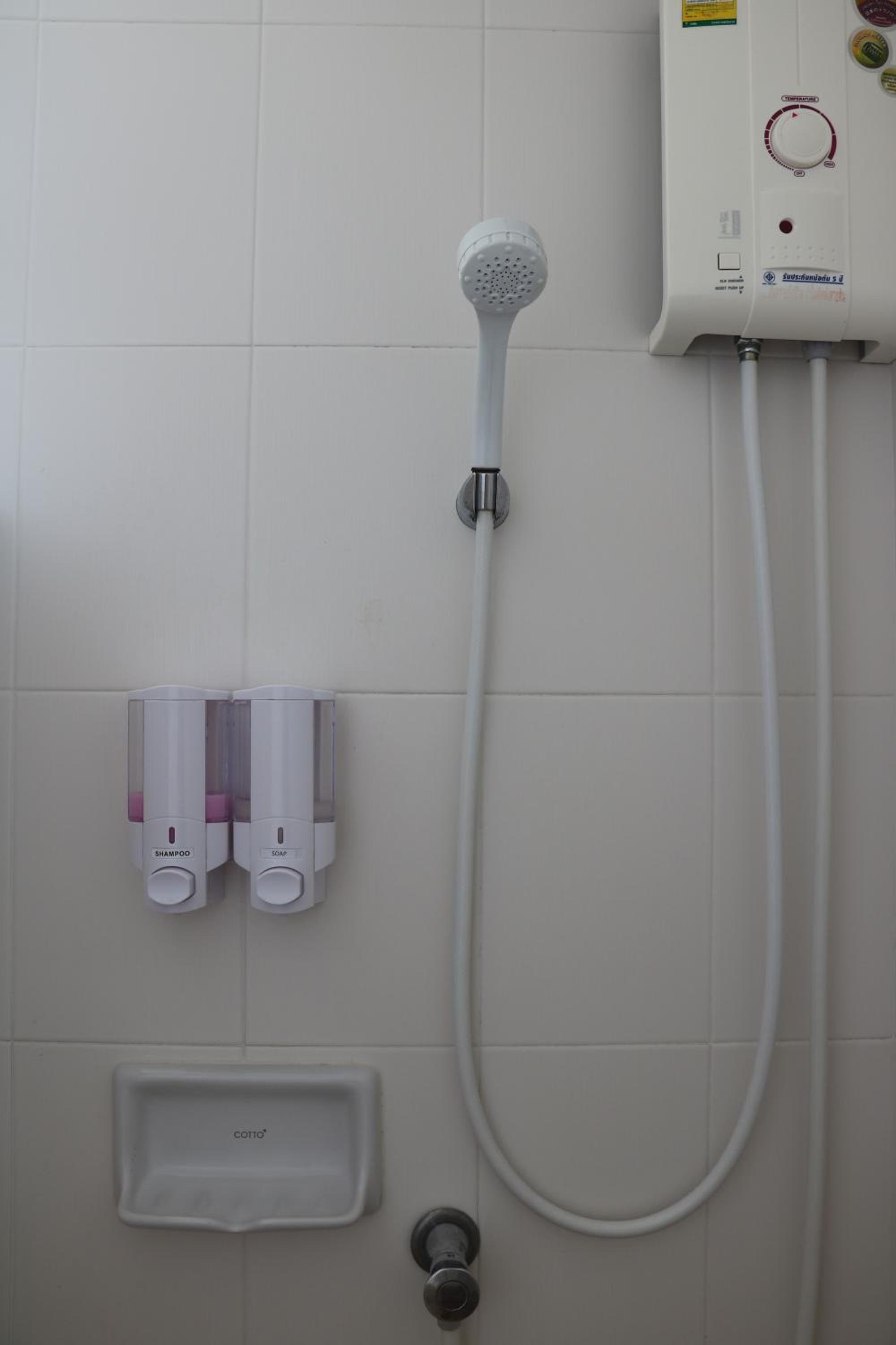 Studio Apartment - Photo 10