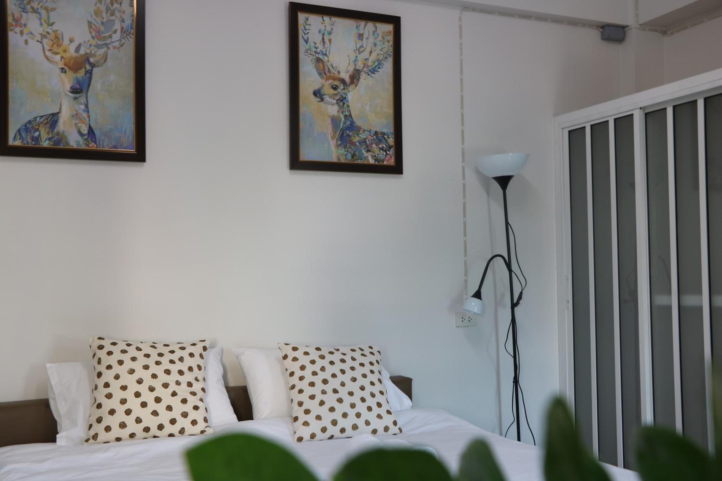 Studio Apartment - Photo 12