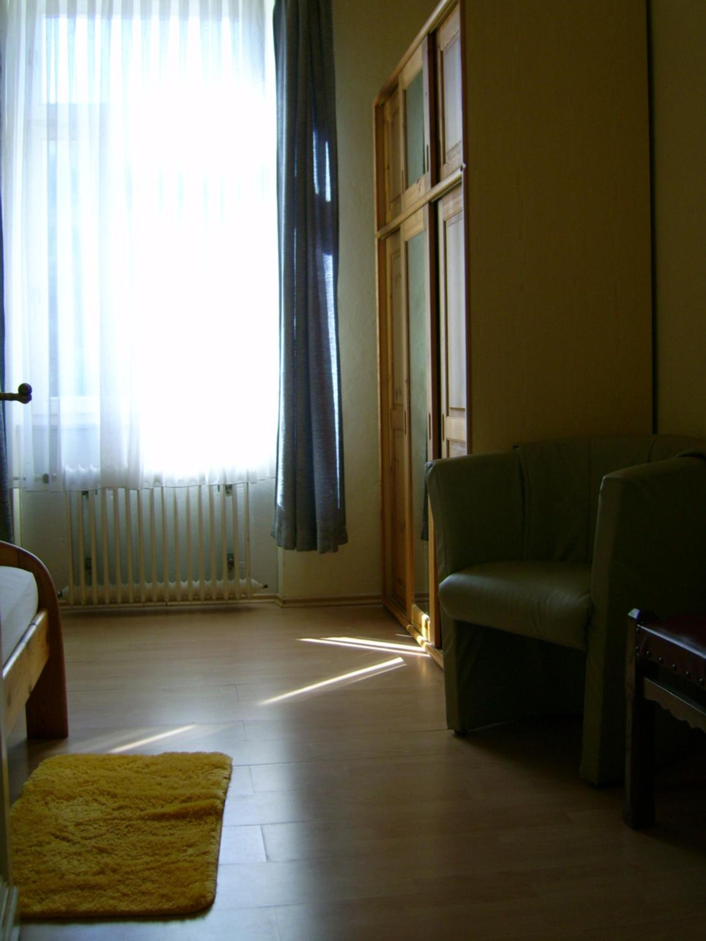 Economy Quadruple Room With Shared Bathroom photo 1