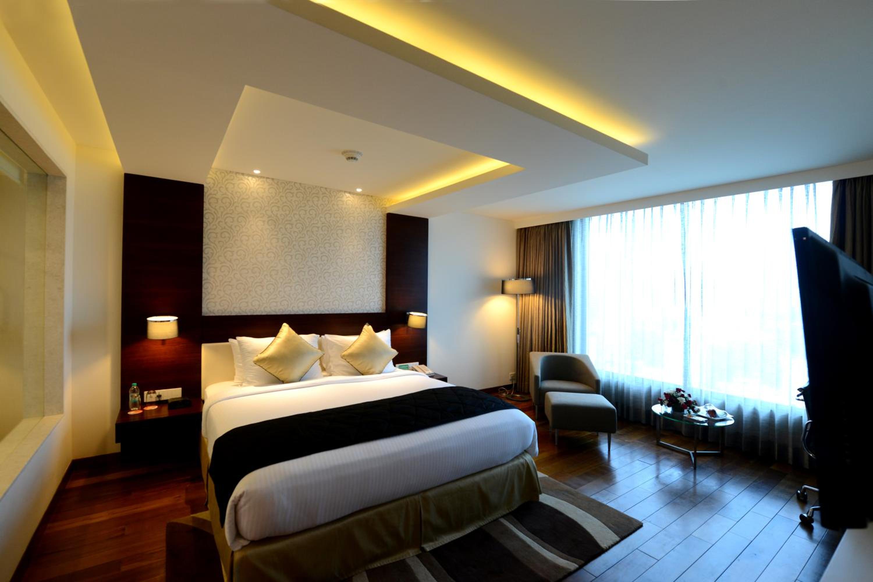Deluxe King Room - Disability Access - Photo 1