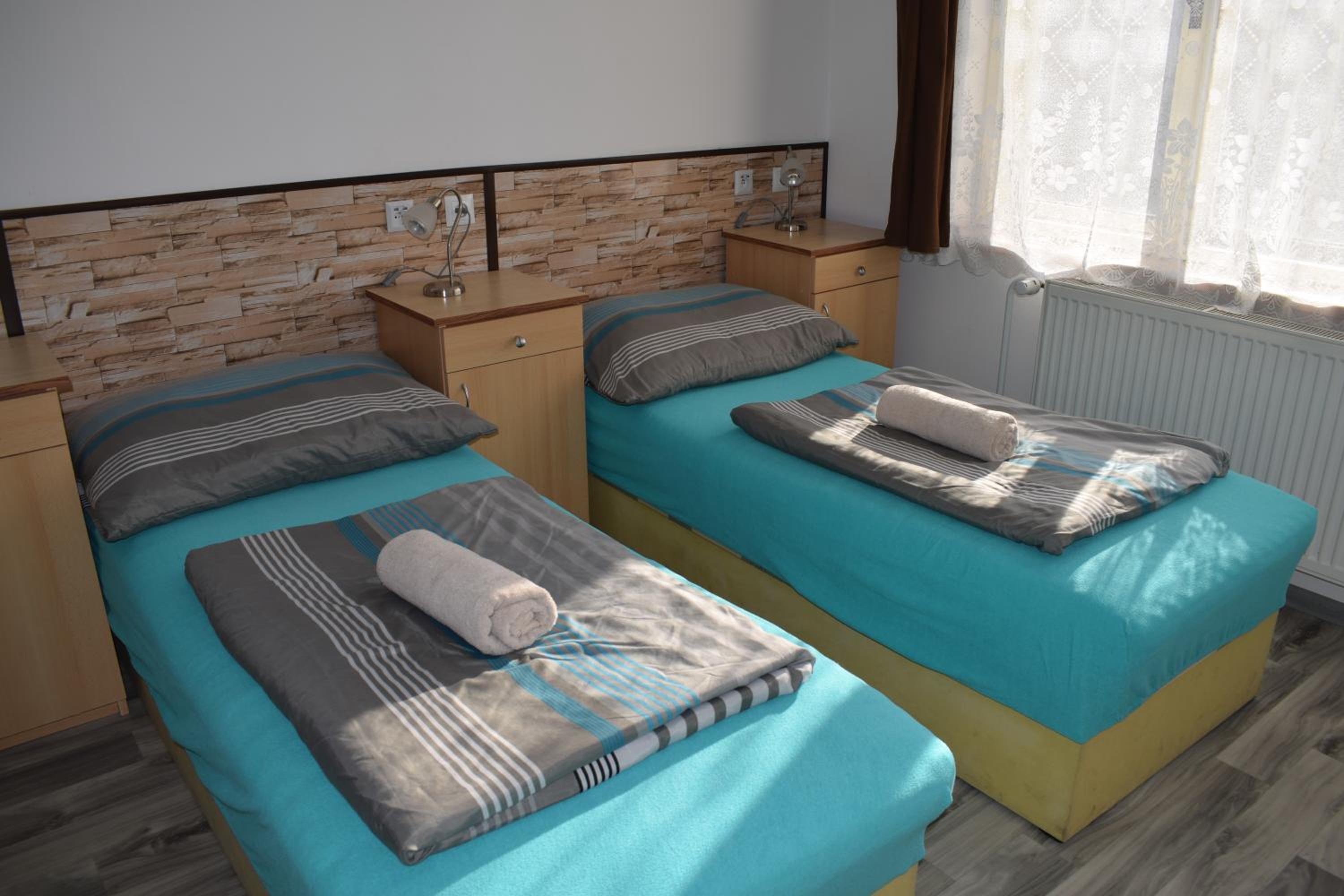 Quadruple Room - Photo 8