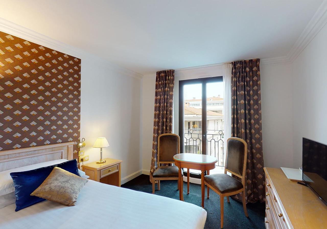 Superior Double Room with City View photo 3