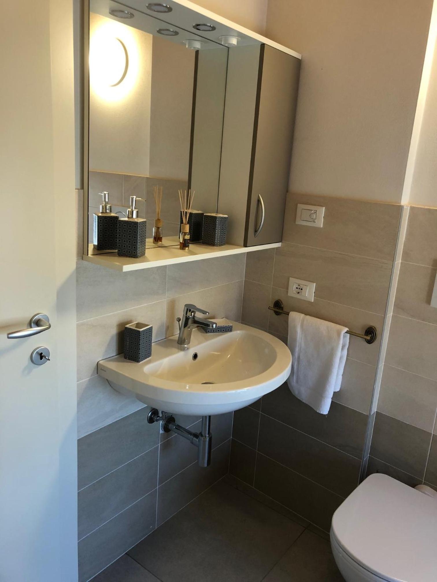 Triple Room With Private Bathroom photo 3