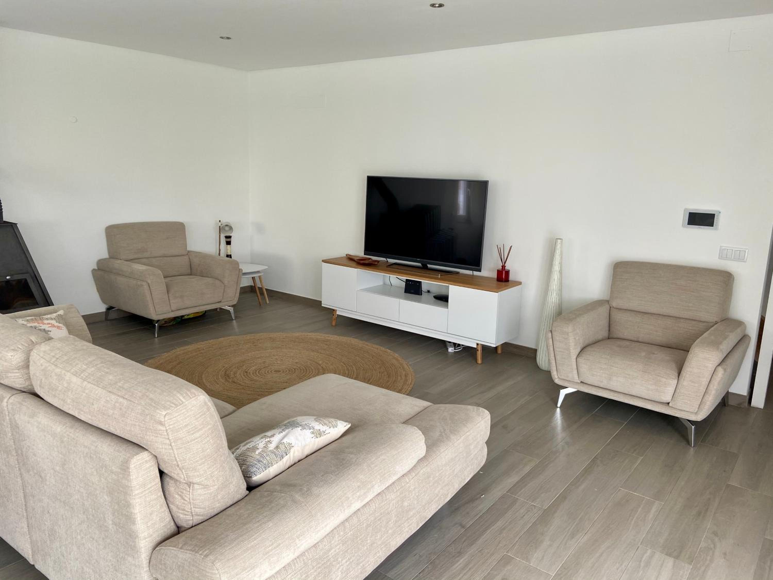 Villa photo 3