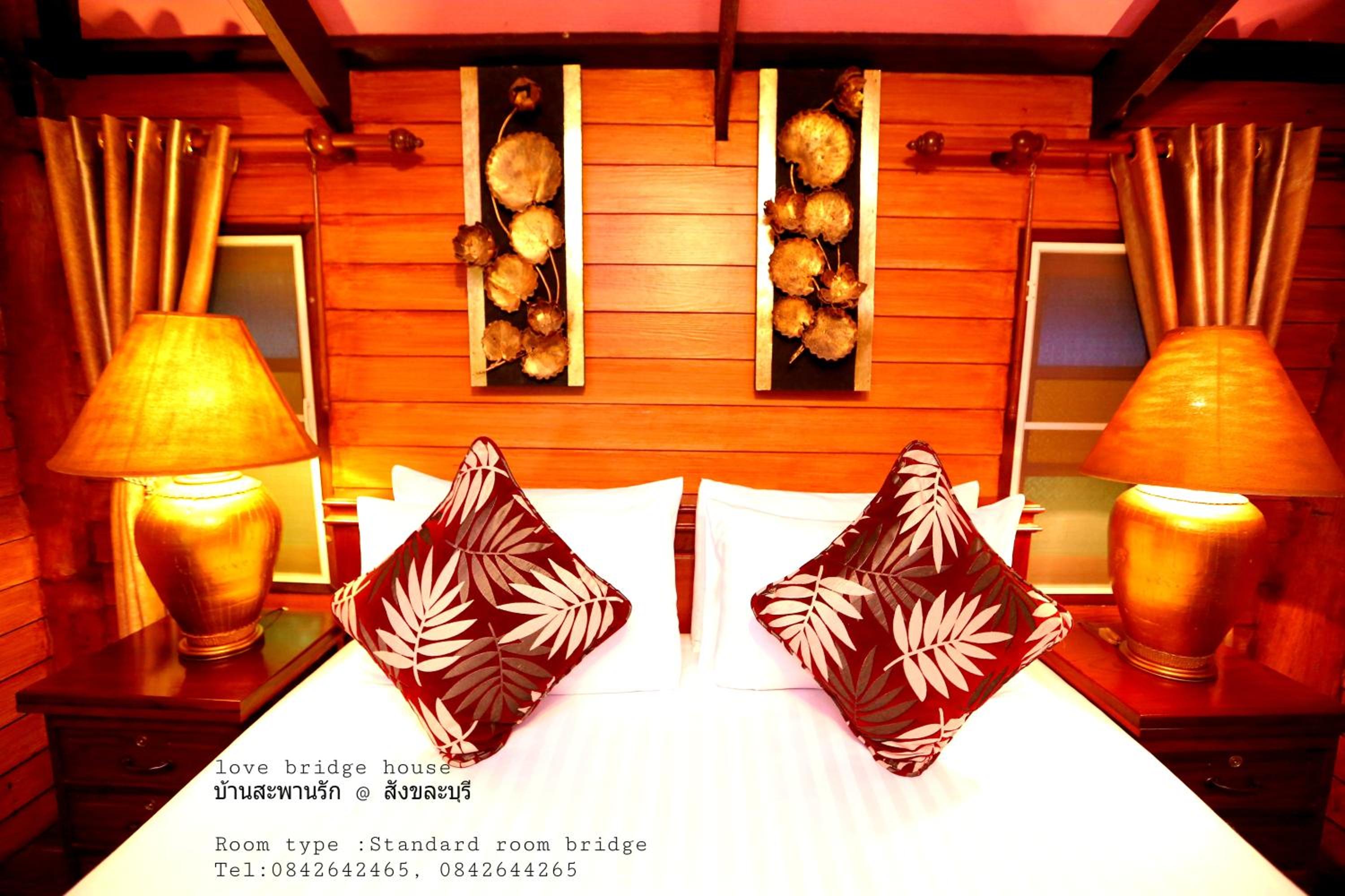 Standard Double Room - Photo 7