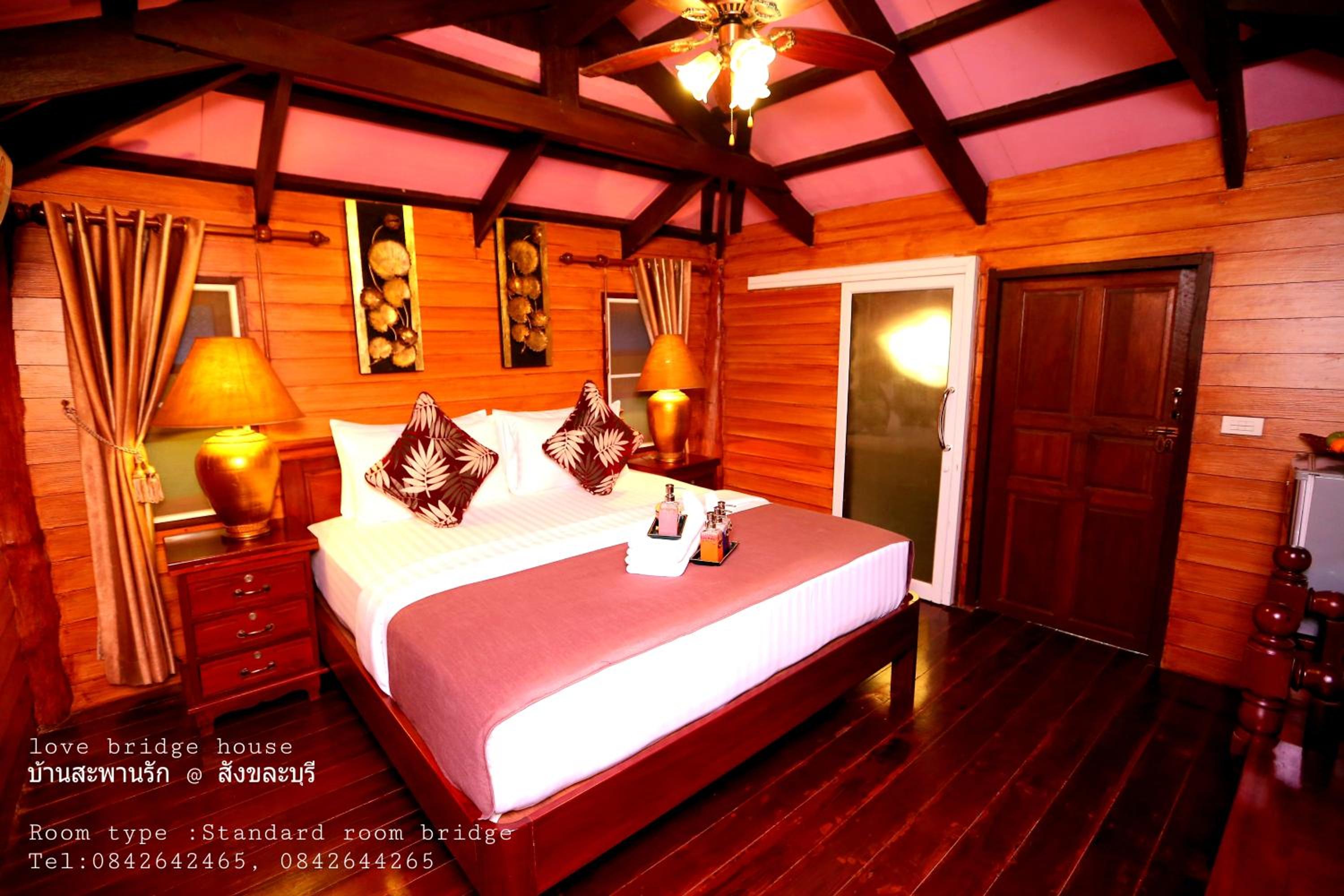 Standard Double Room - Photo 14
