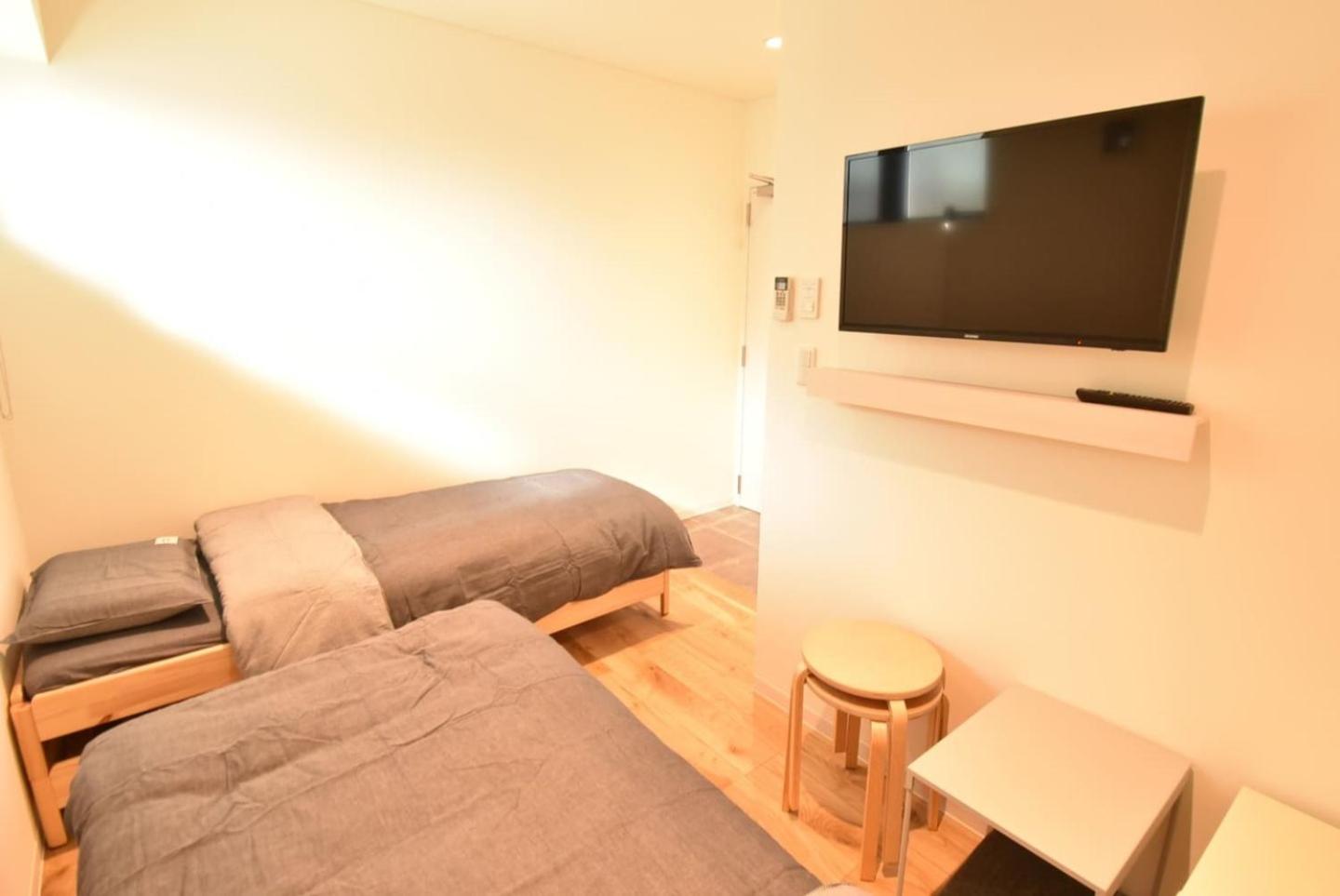 One-Bedroom Apartment photo 3