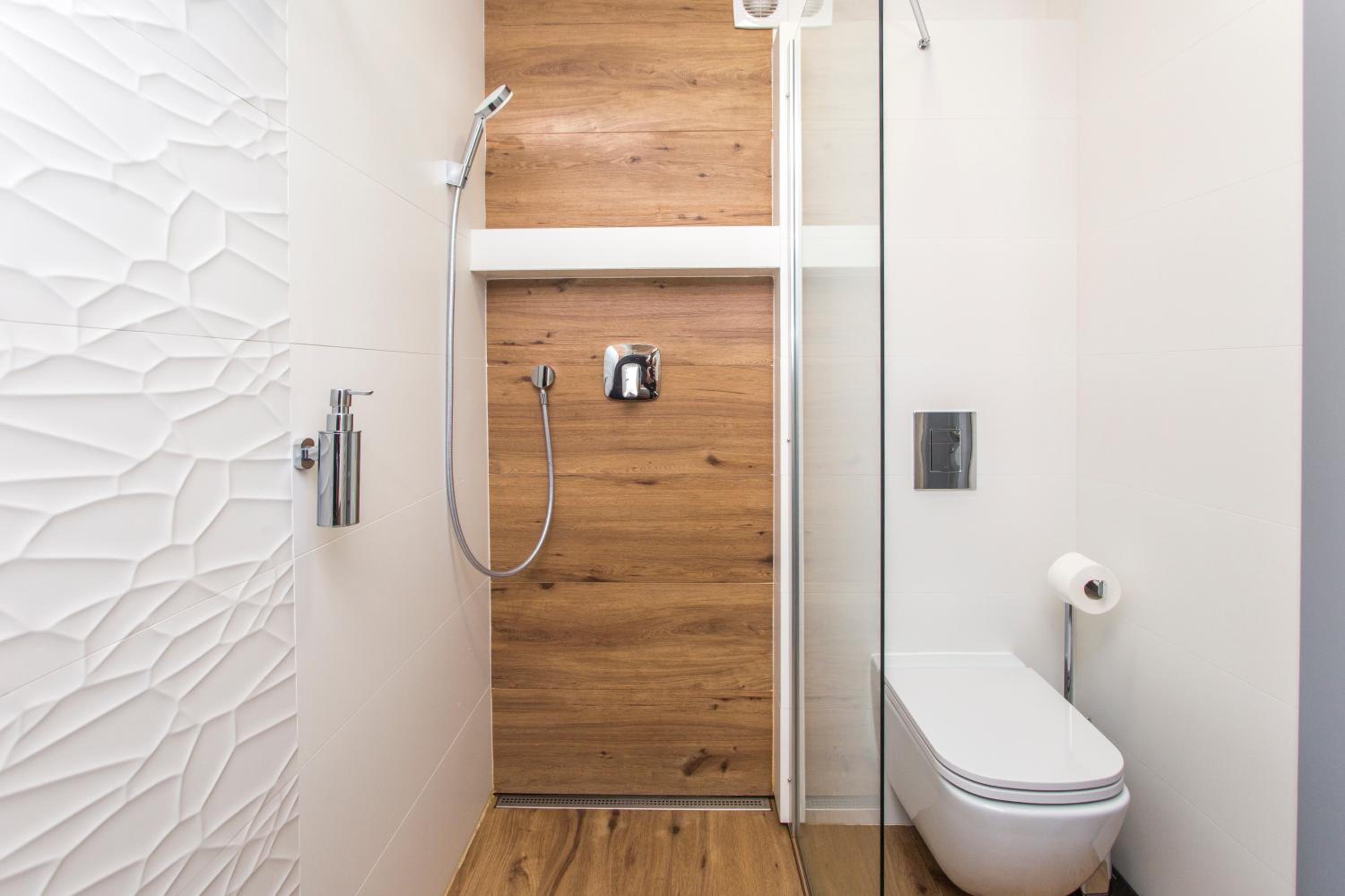 Double Room with Private Bathroom - Photo 3