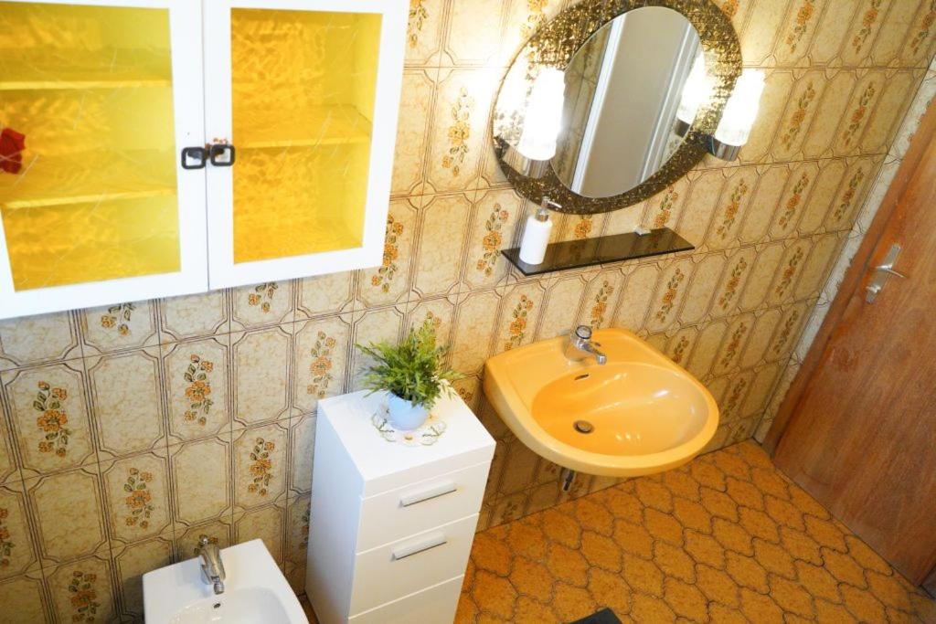 Three-Bedroom Apartment - Photo 17