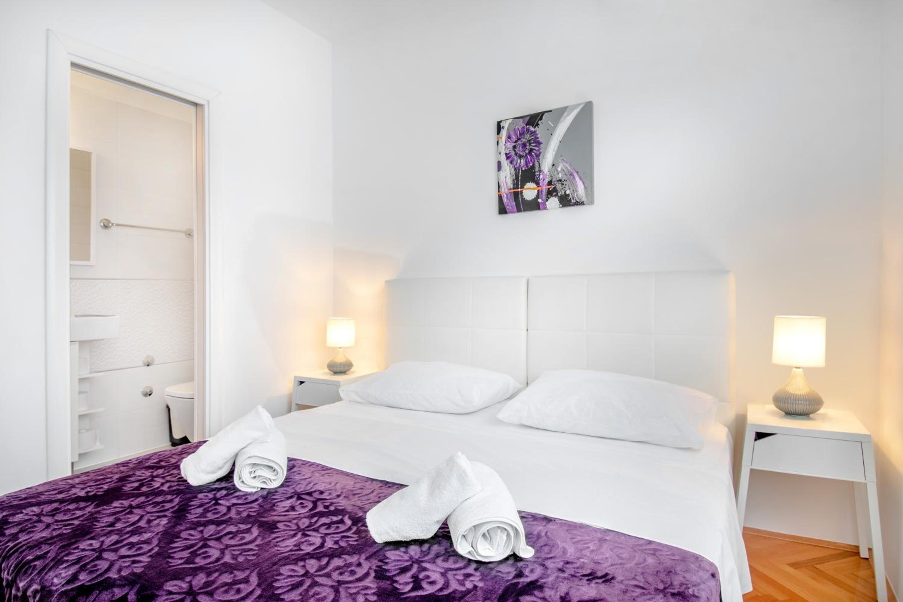 Double Room with Garden View - Photo 6