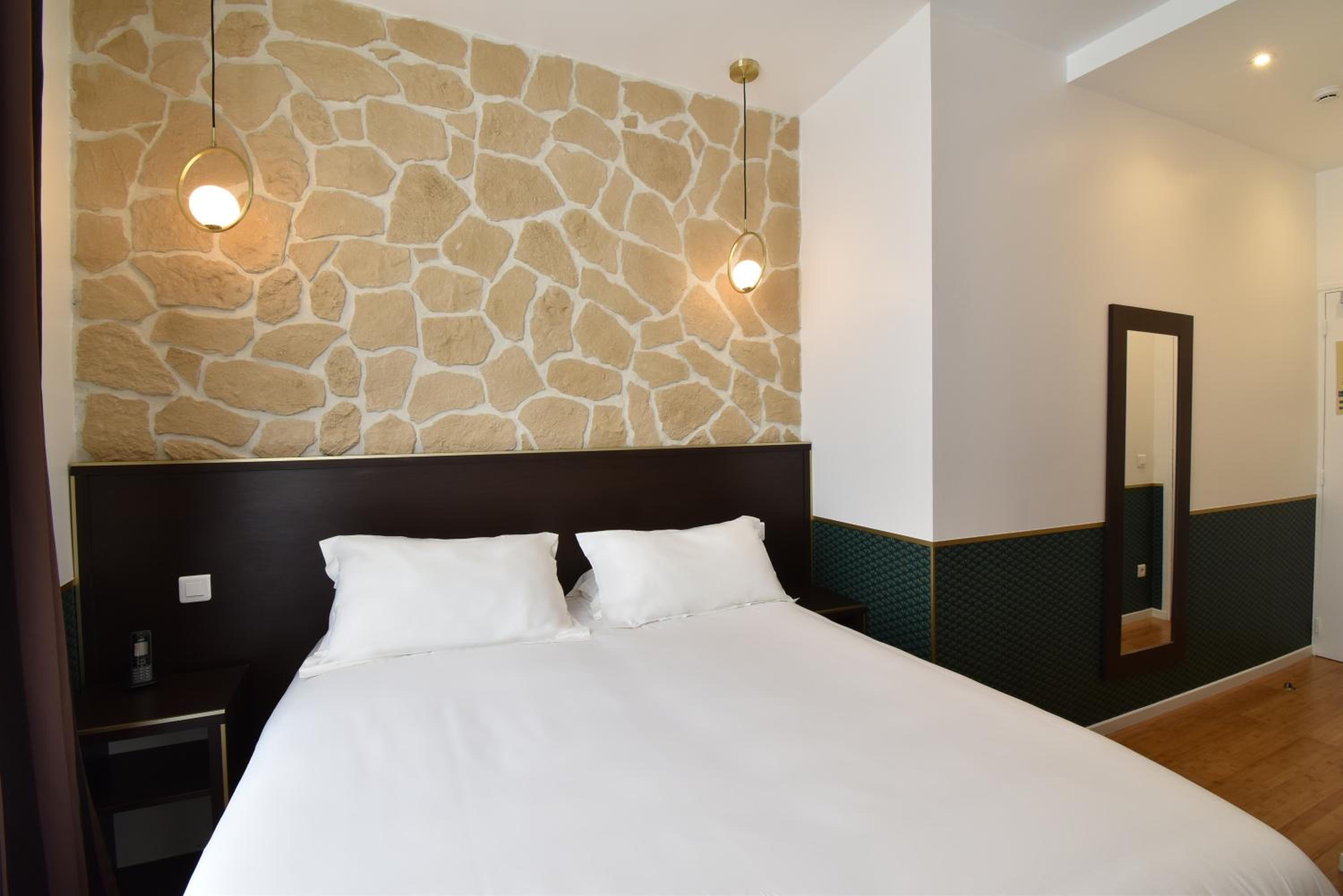Double or Twin Room photo 3