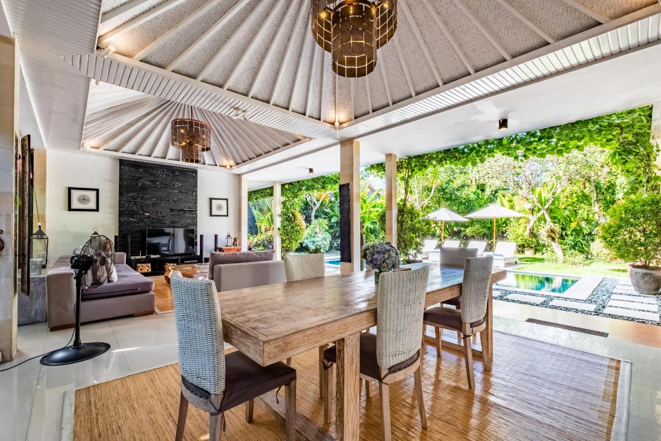 Three-Bedroom Villa with Private Pool - Photo 13