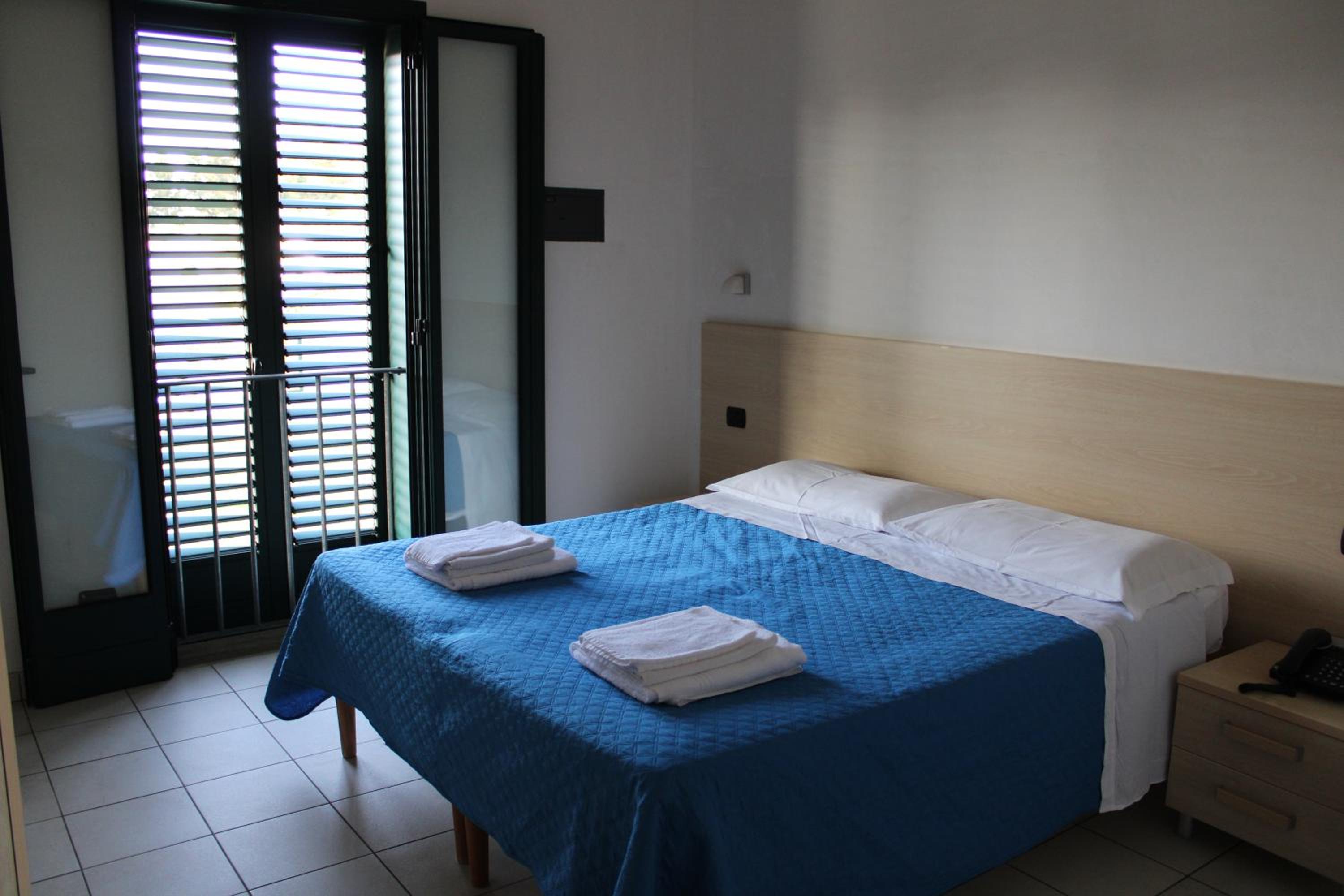 One-Bedroom Apartment with Balcony
