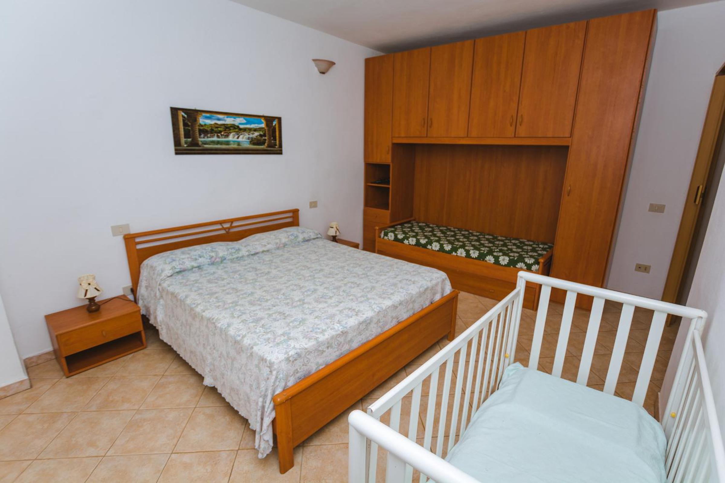 One-Bedroom Apartment with Garden