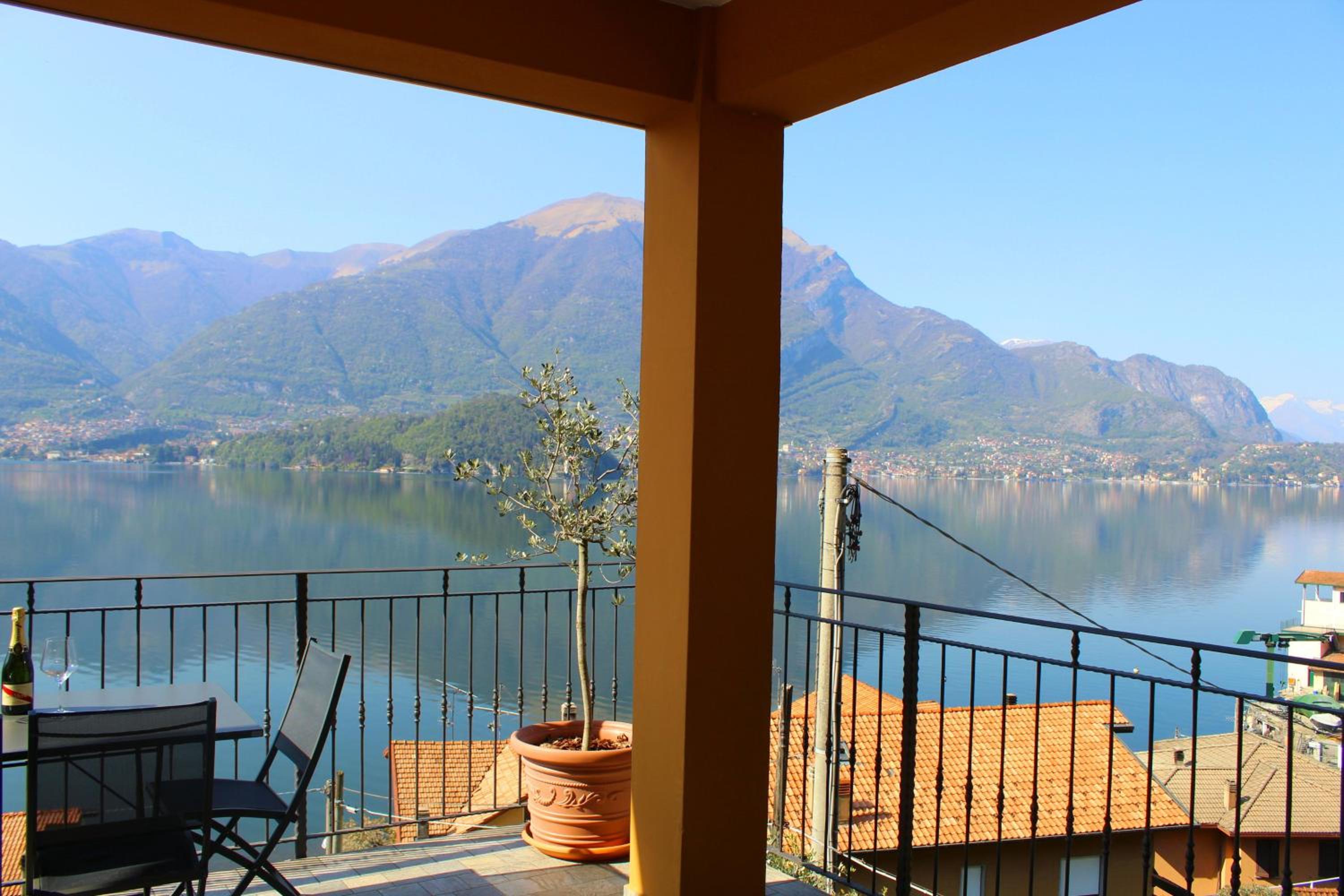 Two-Bedroom Apartment with Terrace - Photo 4