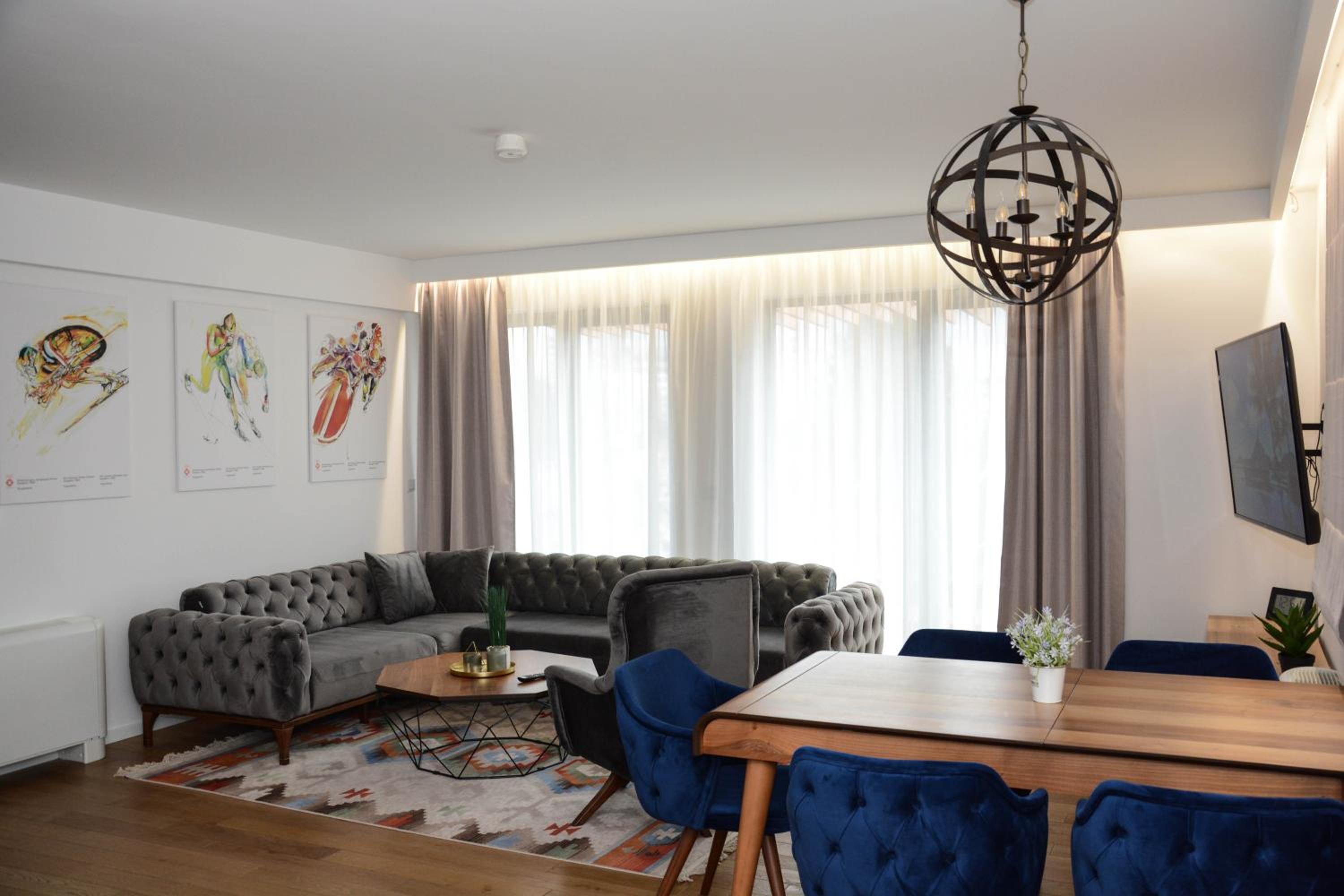 Three-Bedroom Apartment - Photo 24