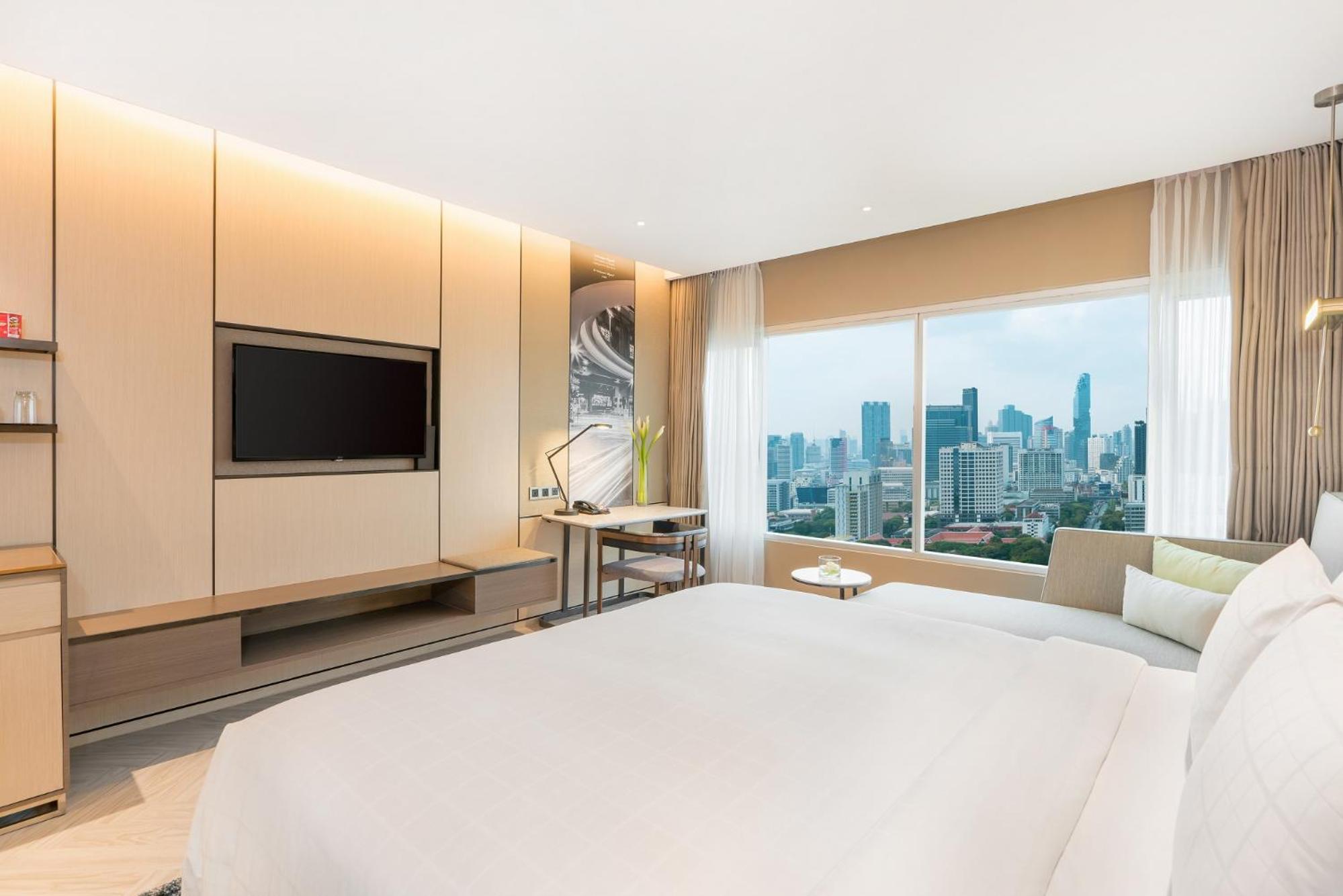 Grand Deluxe King Room photo 3