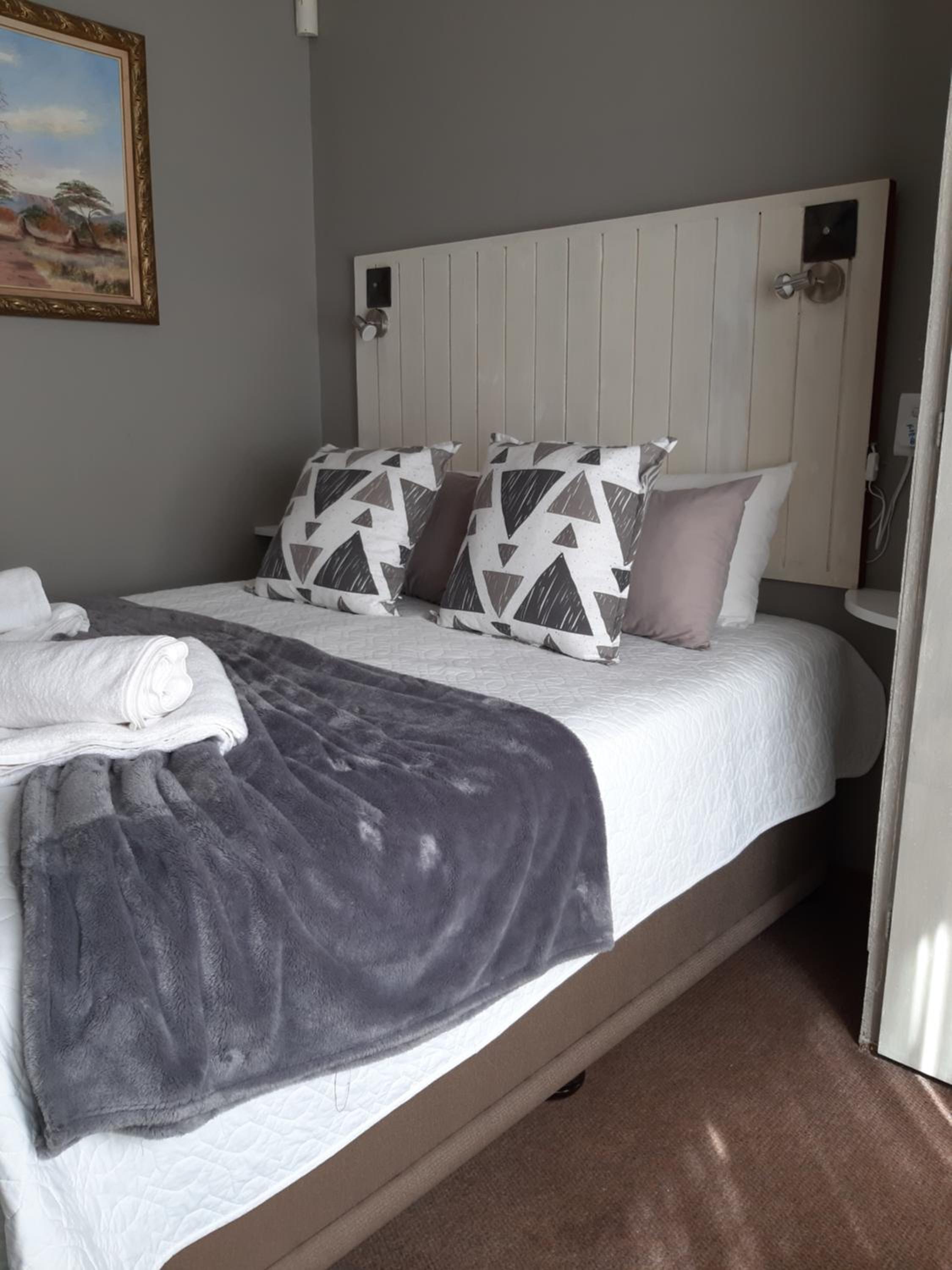 Double Room with Private Bathroom photo 3