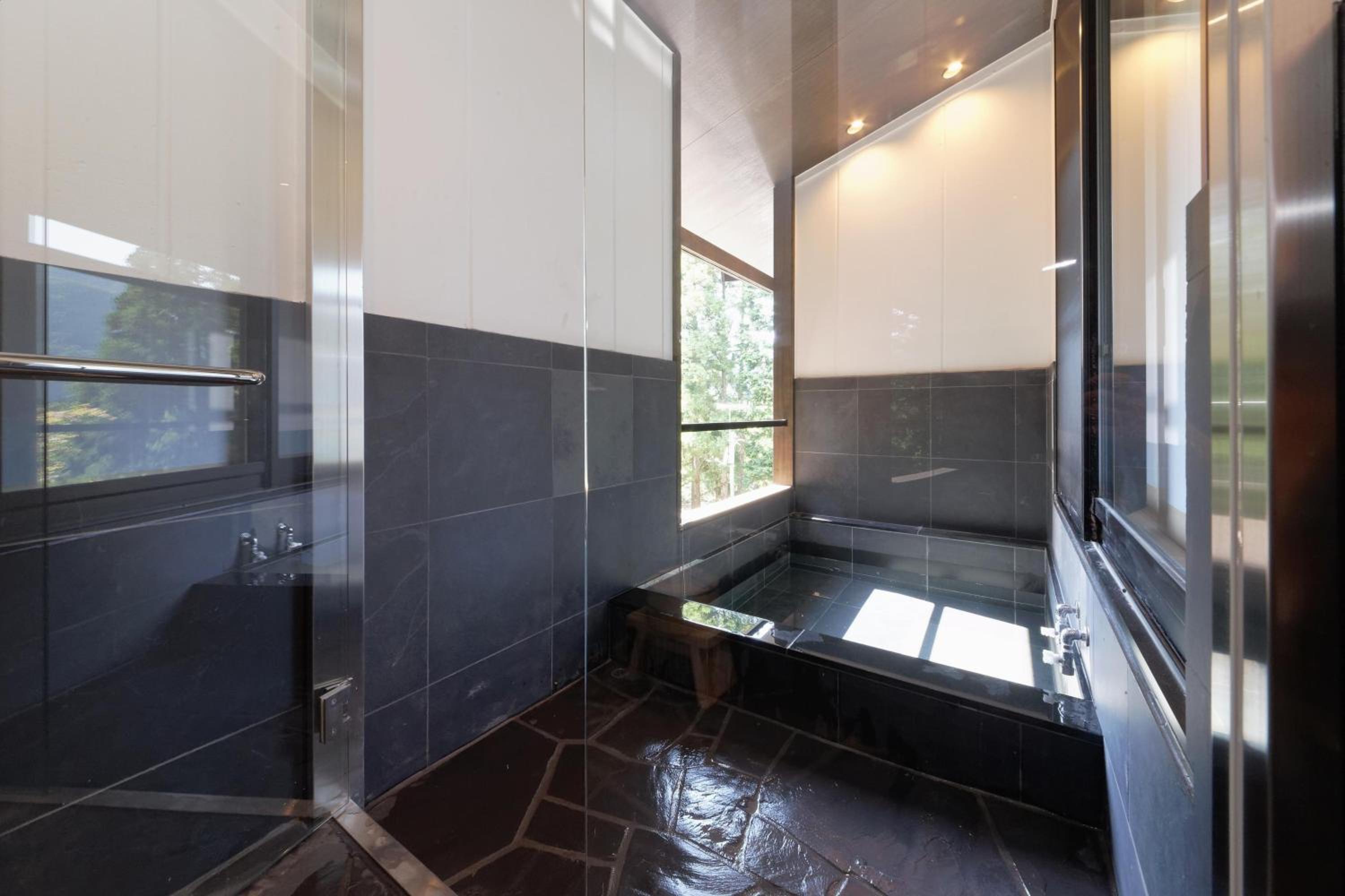 Quadruple Room with Private Bathroom - Included free drink, photo 6