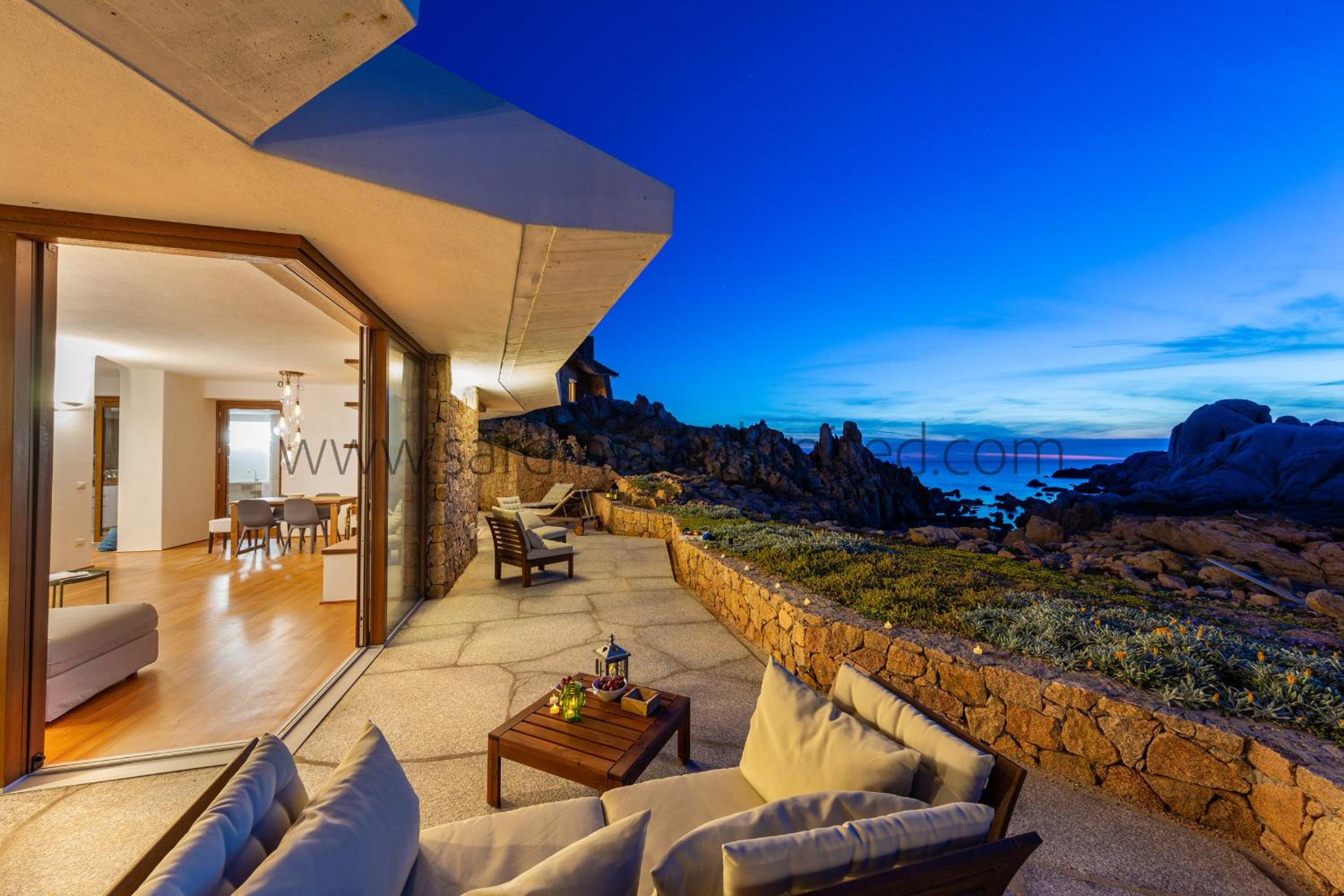 Villa photo 2