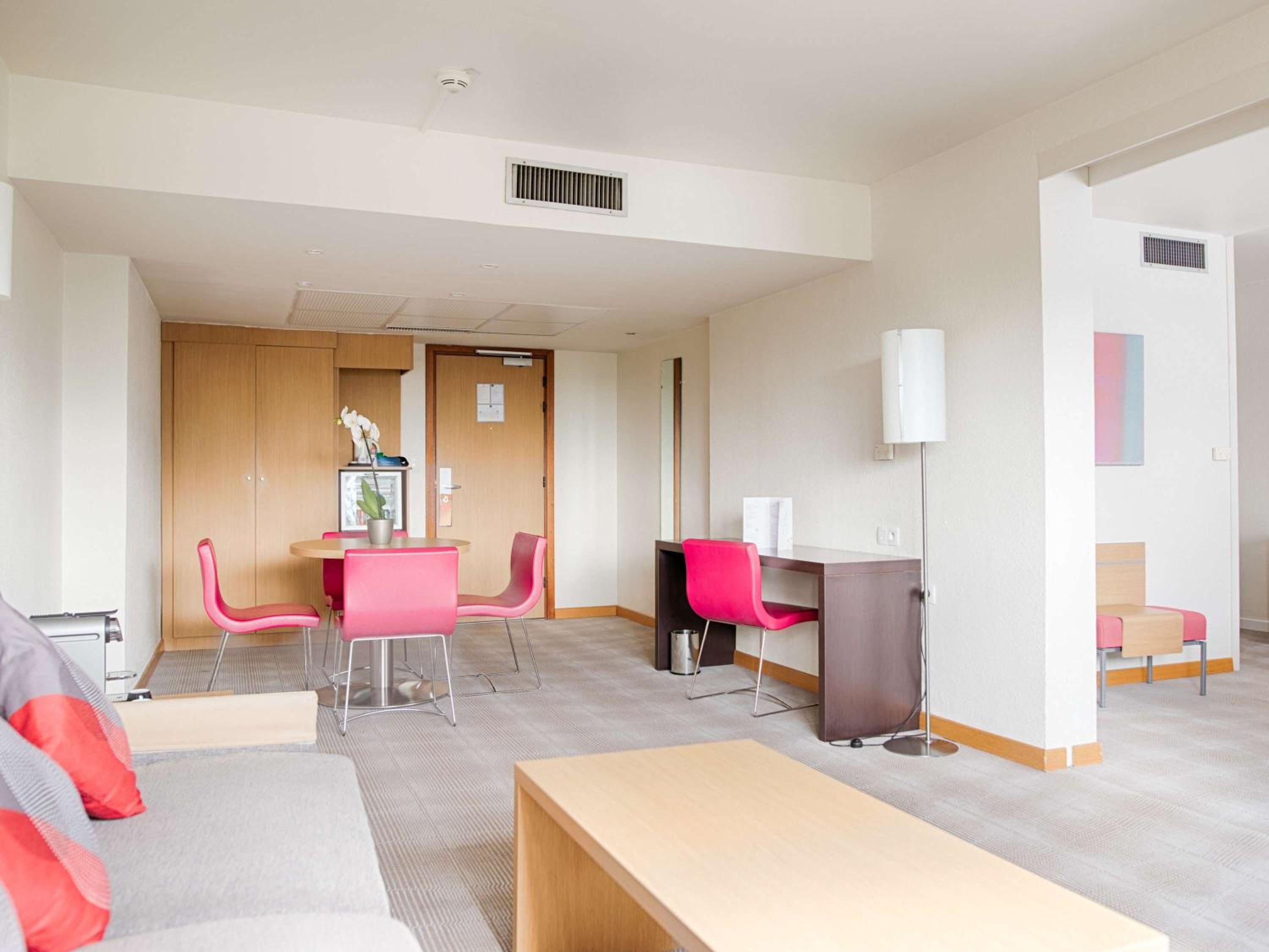 Suite with One Double Bed and Sofa Bed photo 2