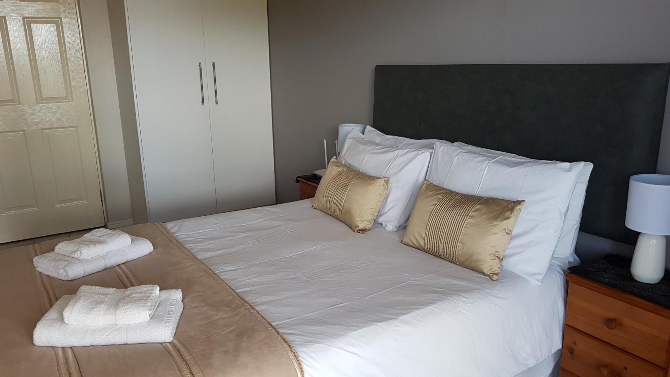 Standard Queen Room photo 1