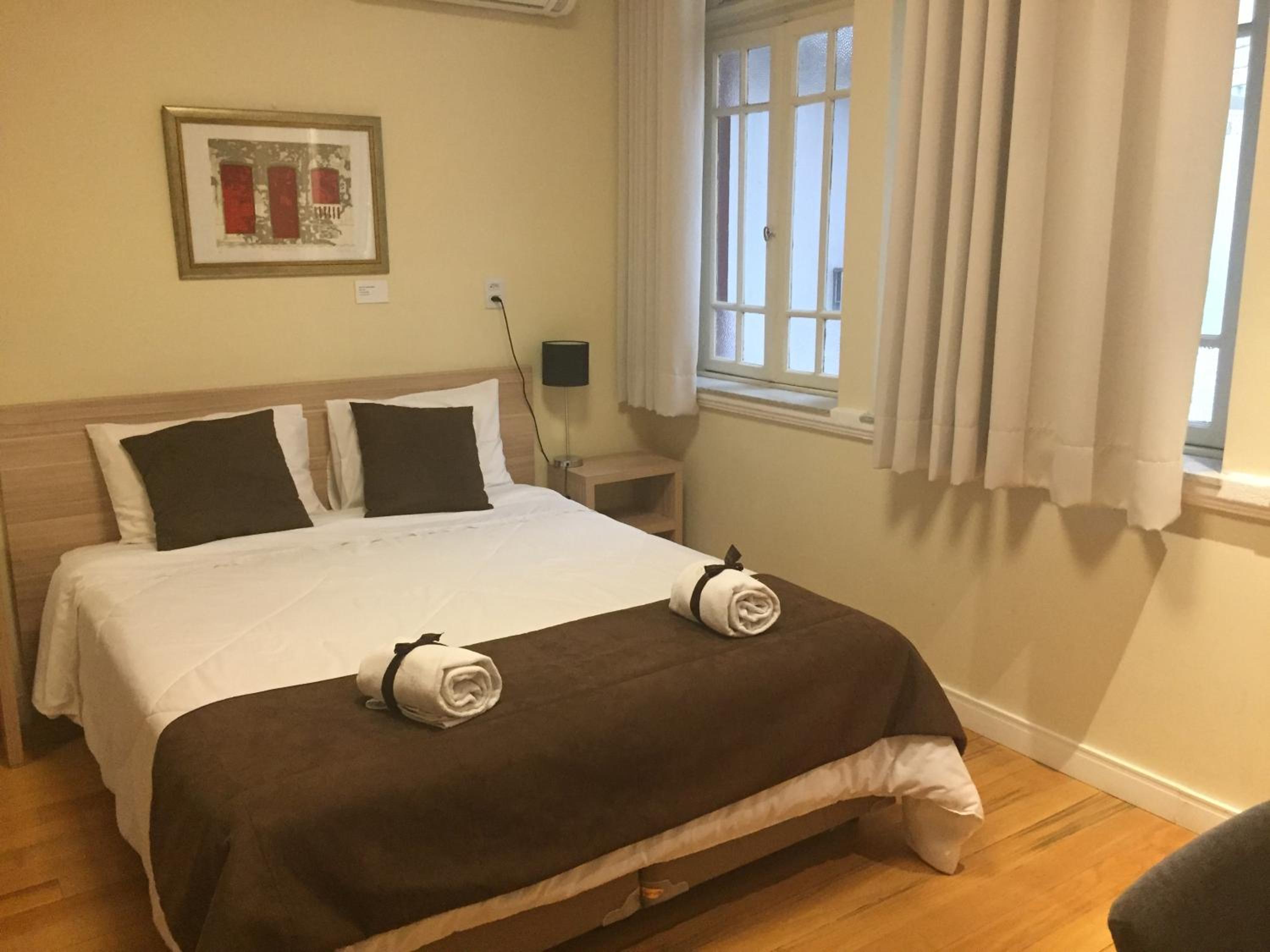 Queen Room with Balcony photo 1