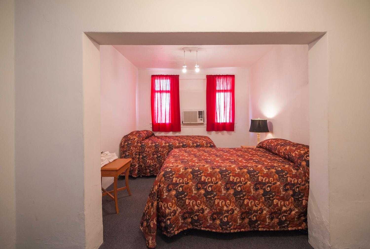 Double Room with Two Double Beds - Photo 1
