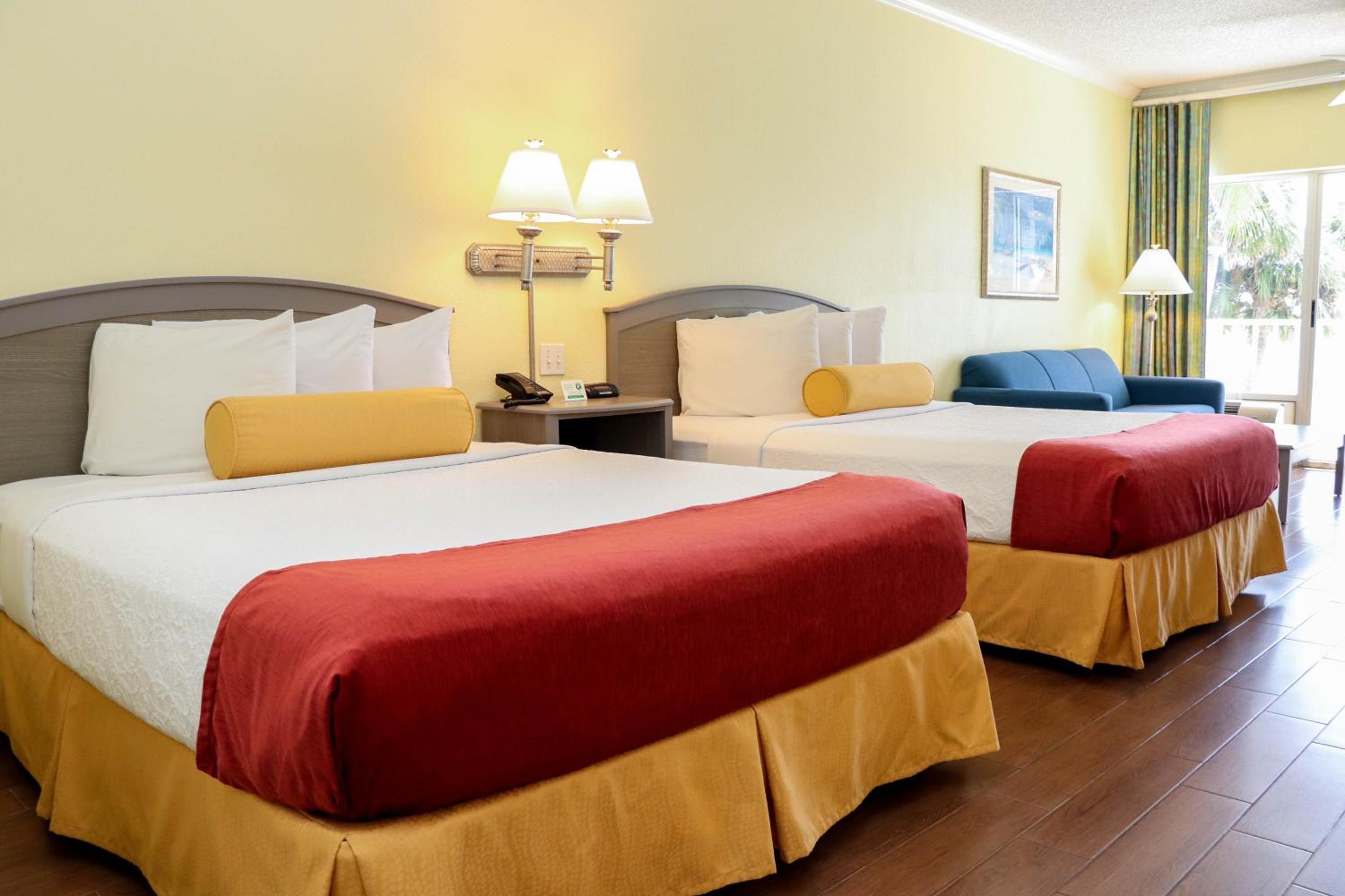 Deluxe Queen Room photo 2
