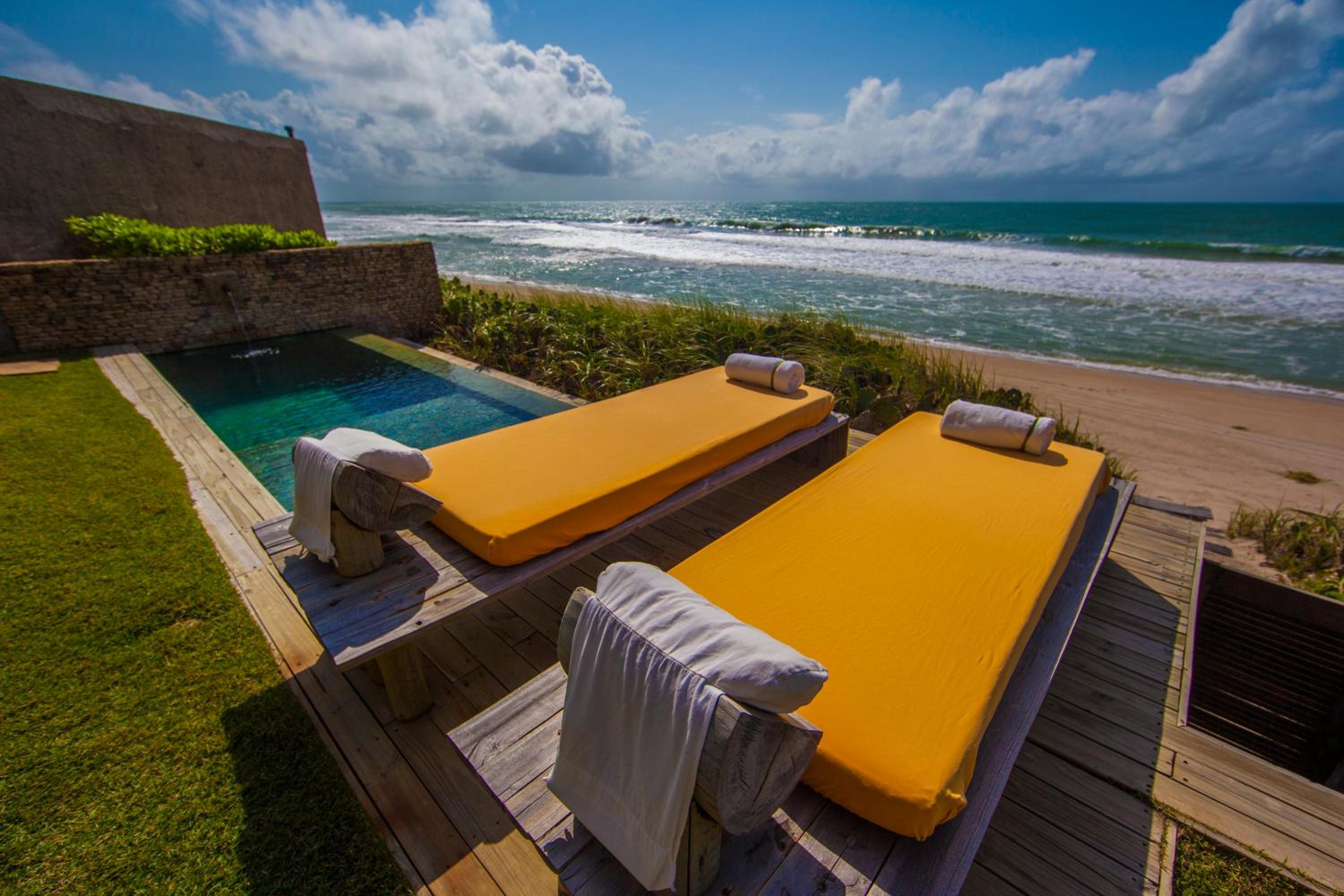 Kenoa Villa thumbnail 5