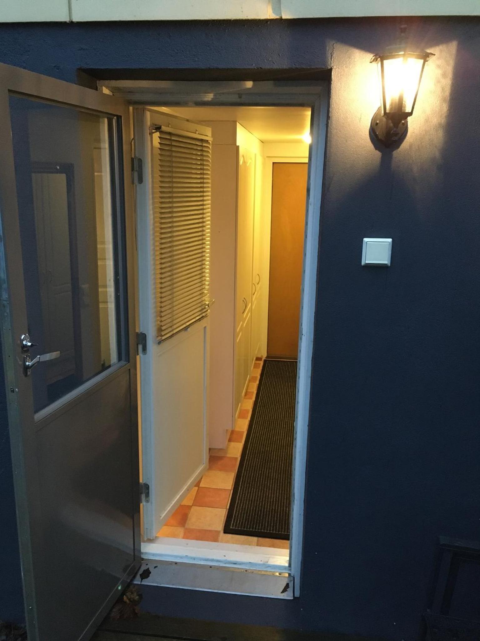 One-Bedroom Apartment with Sauna - Photo 17