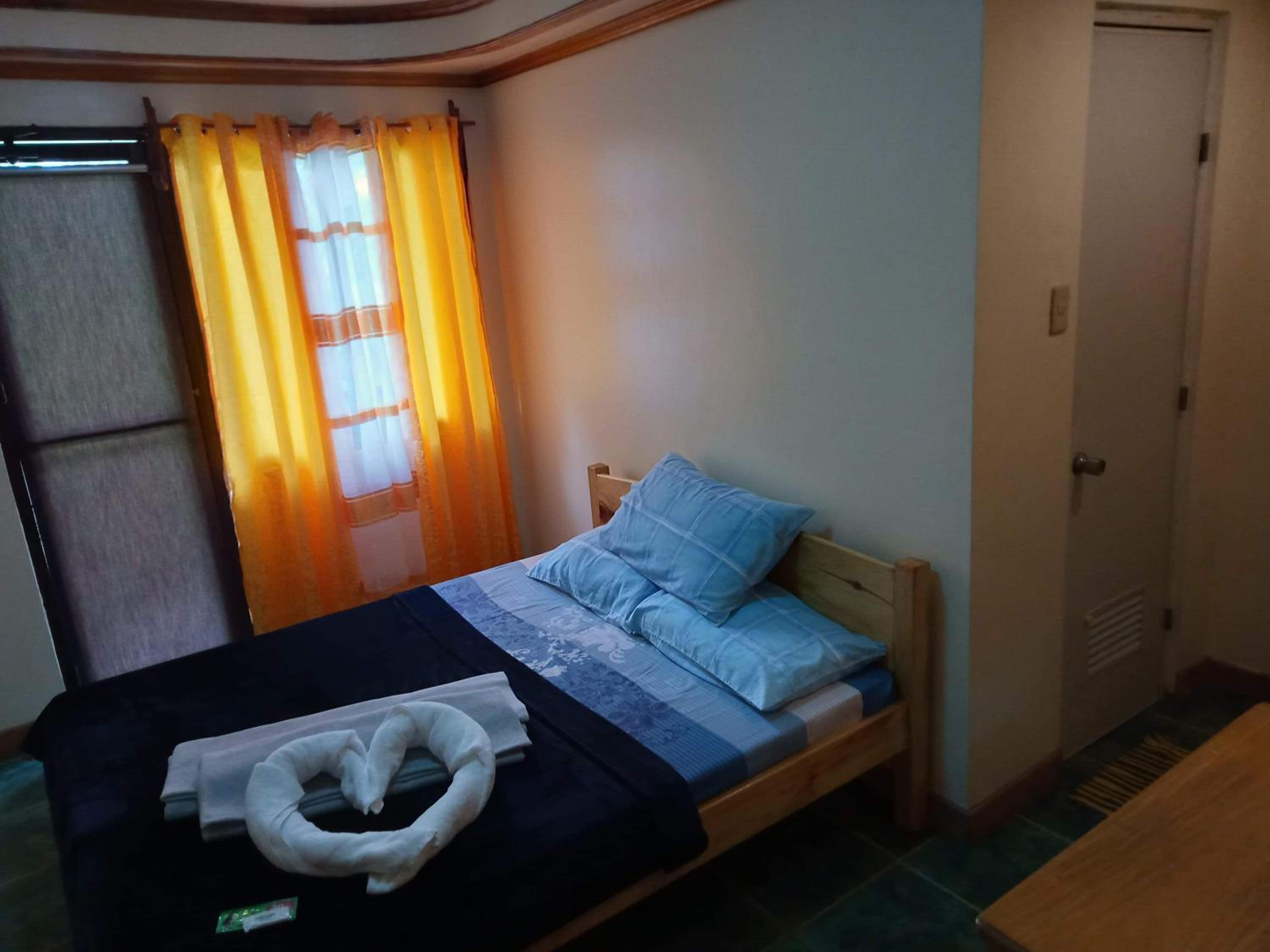 Double Room with Private Bathroom photo 1