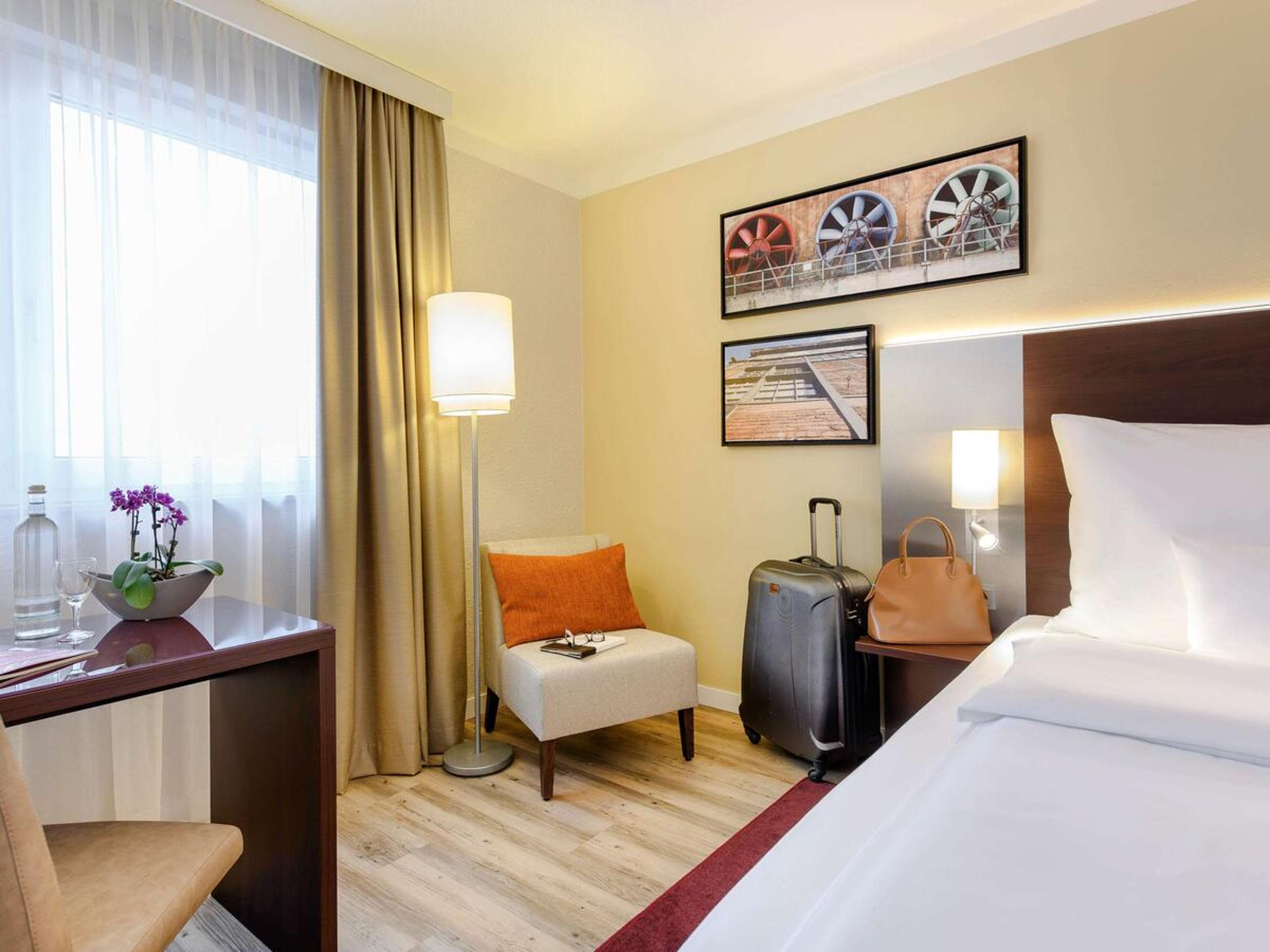 Standard Queen Room - Photo 2