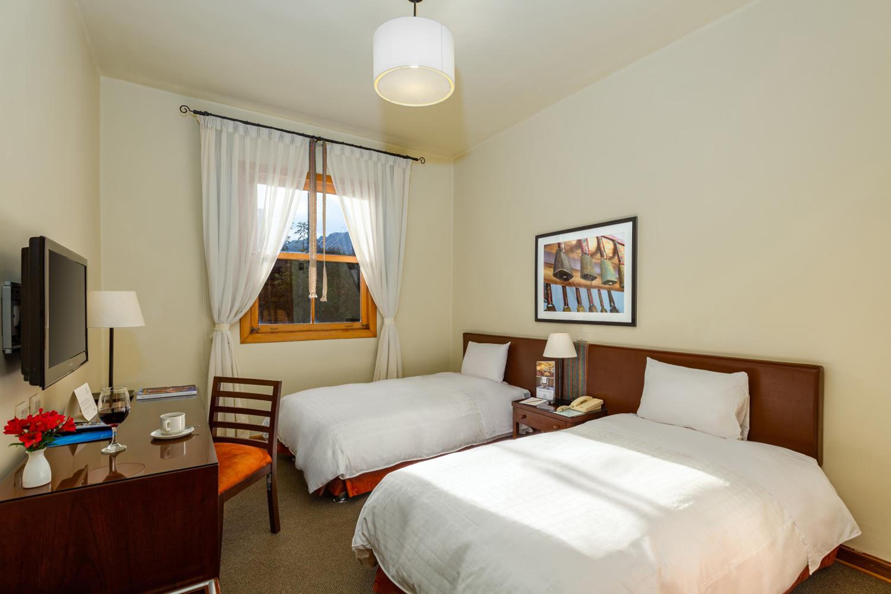 Twin Room - Photo 3