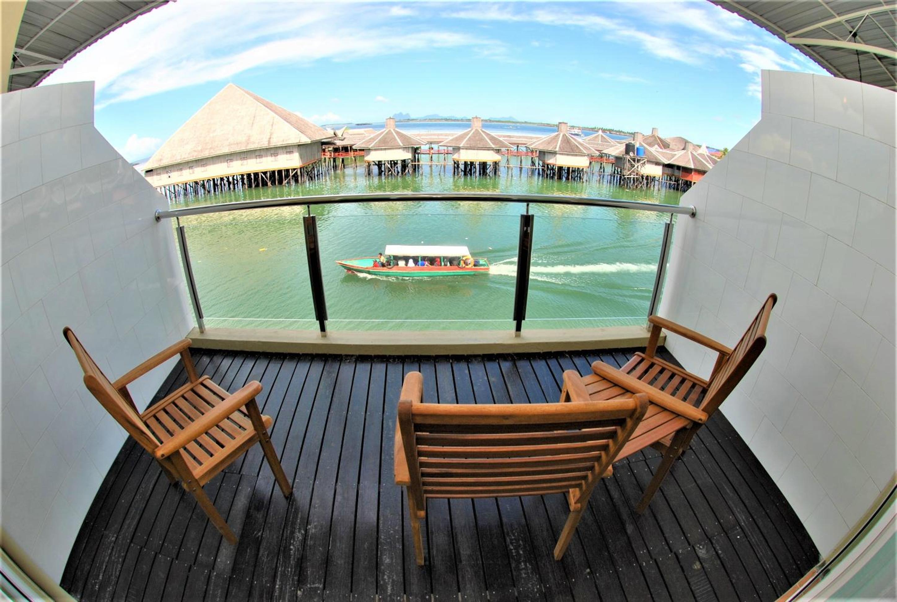 Family Room with Sea View photo 1