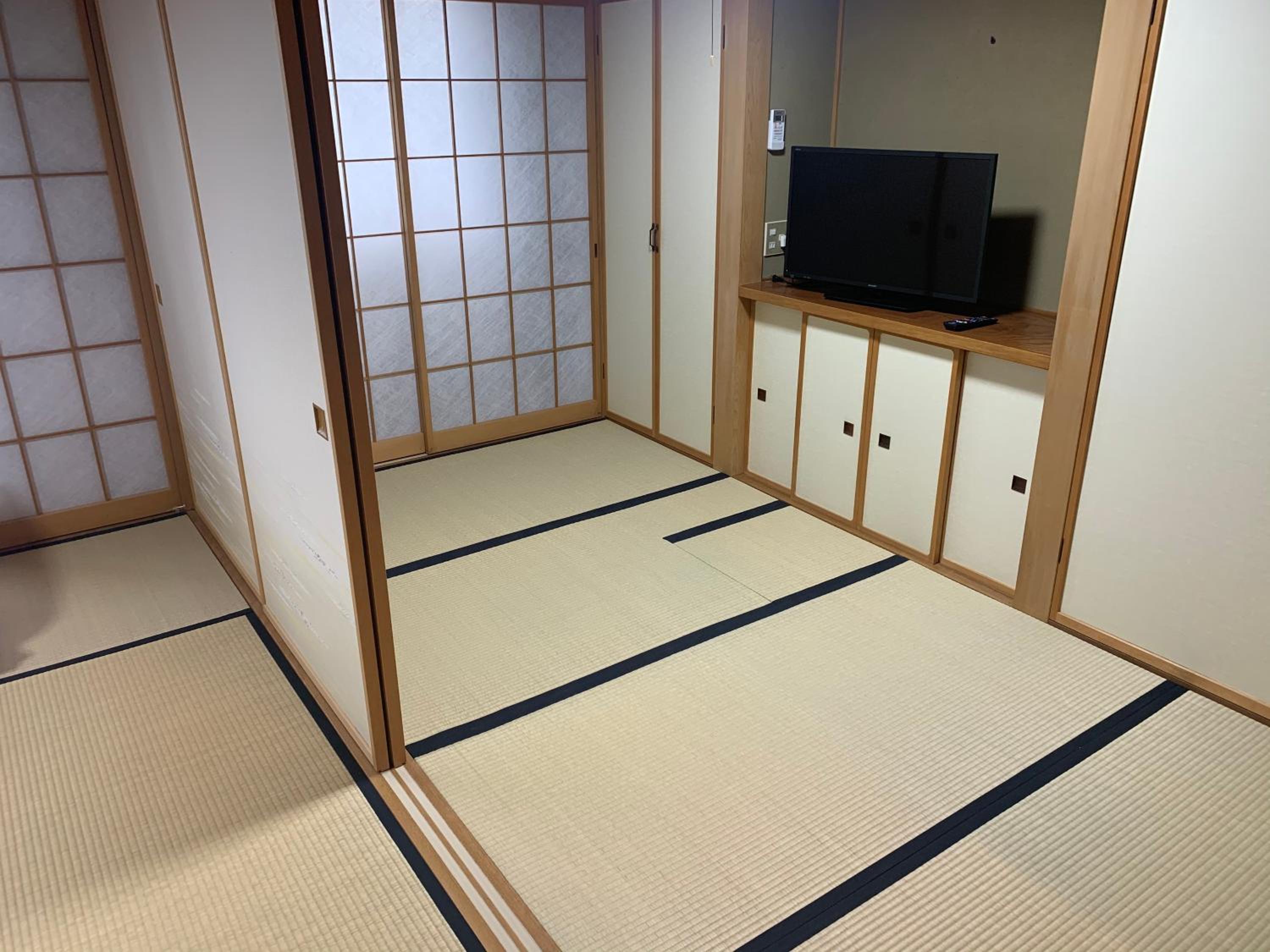 Japanese-Style Room - Photo 11