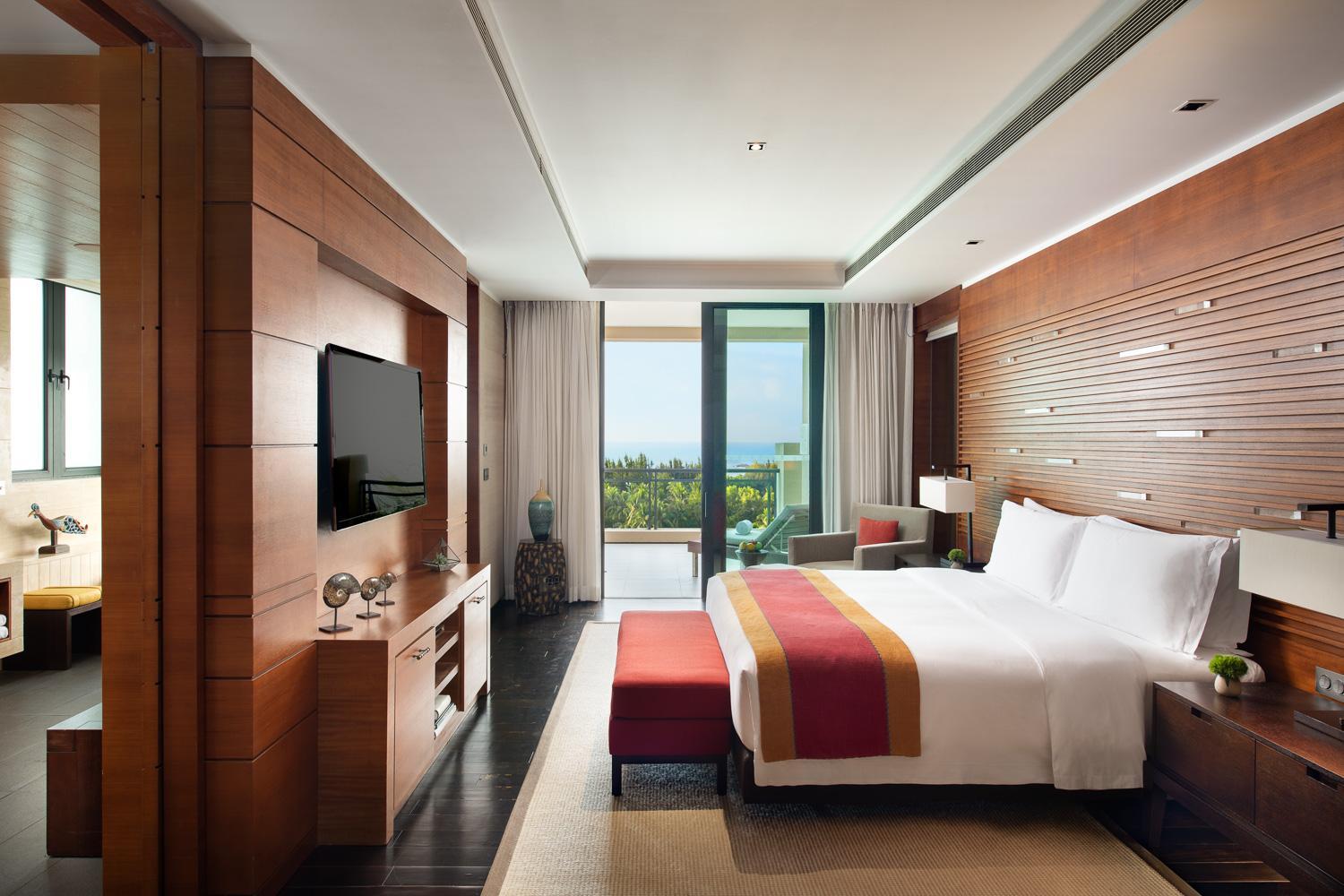 Clear Water Bay Ocean Suite - Photo 1