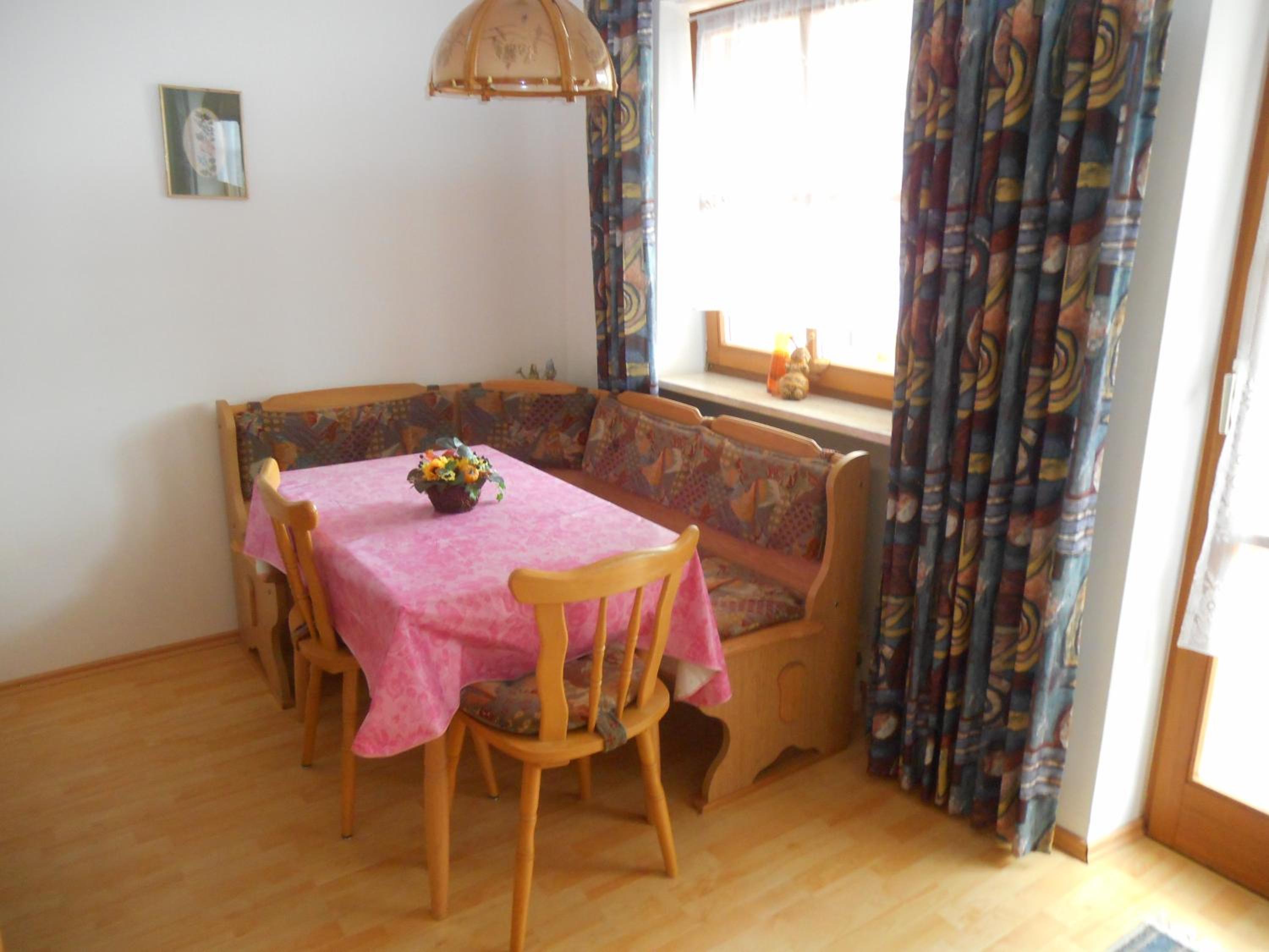 One-Bedroom Apartment with Balcony photo 3
