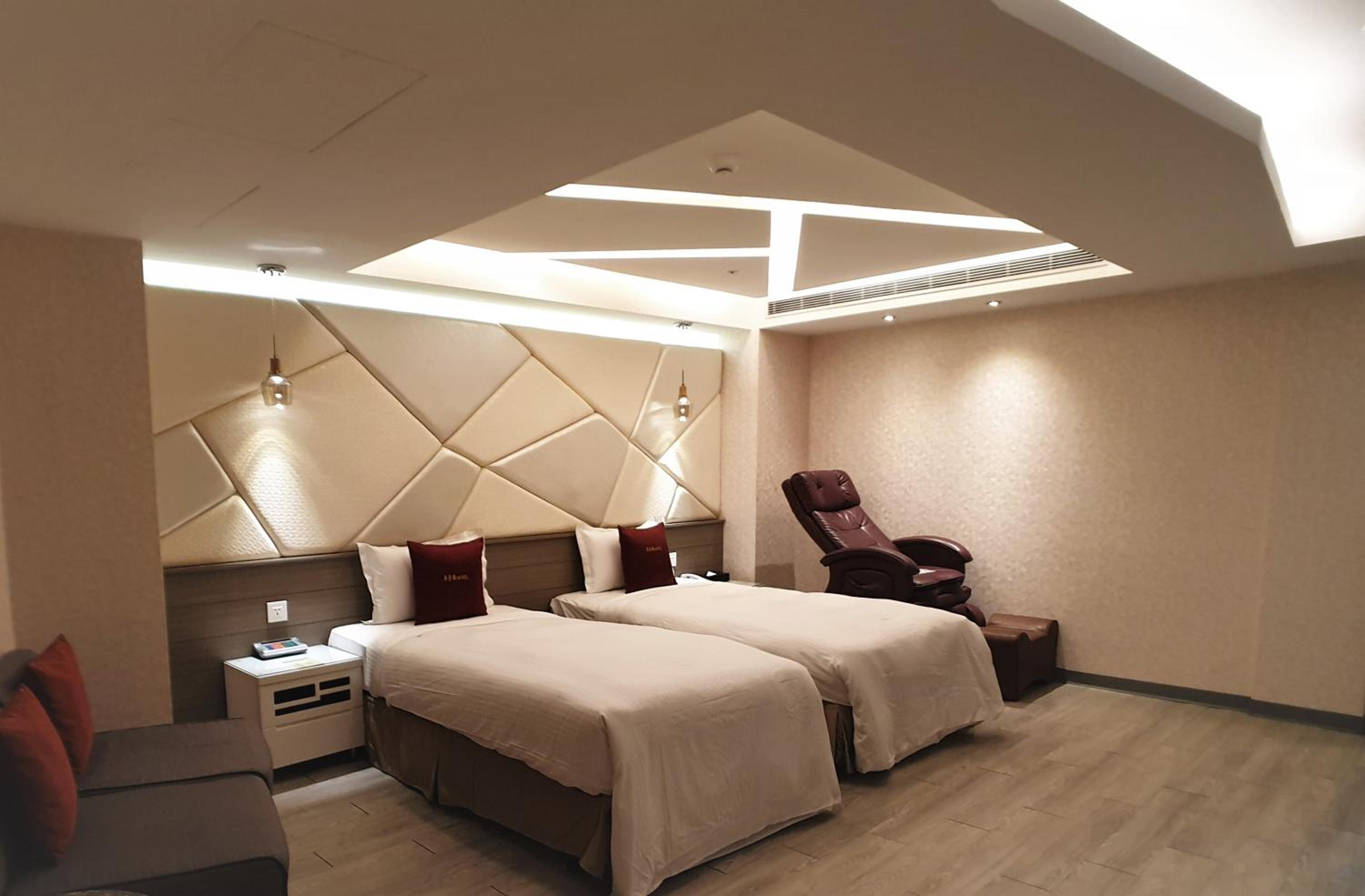 Superior Twin Room - Photo 7