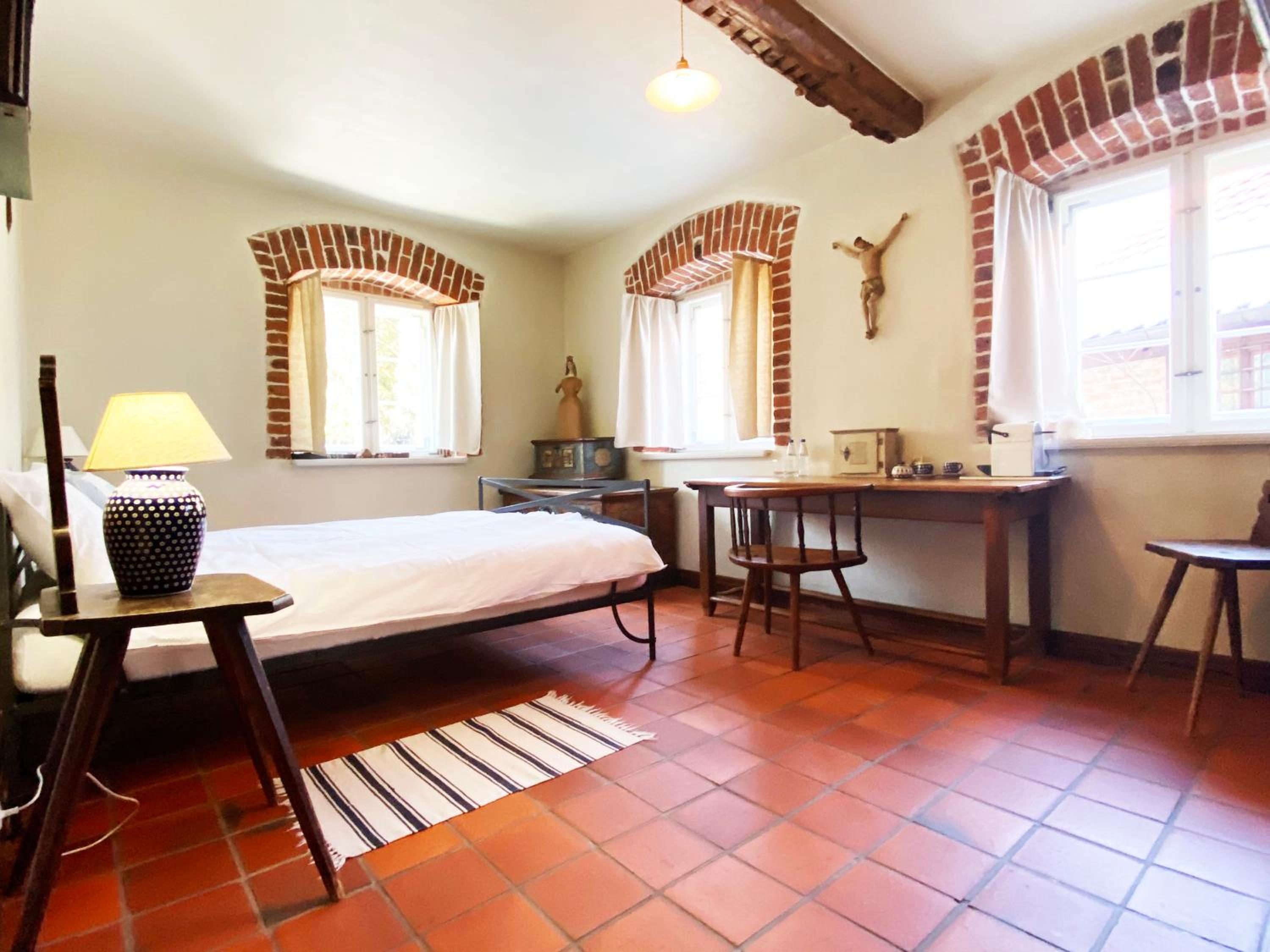 Large Double Room photo 1