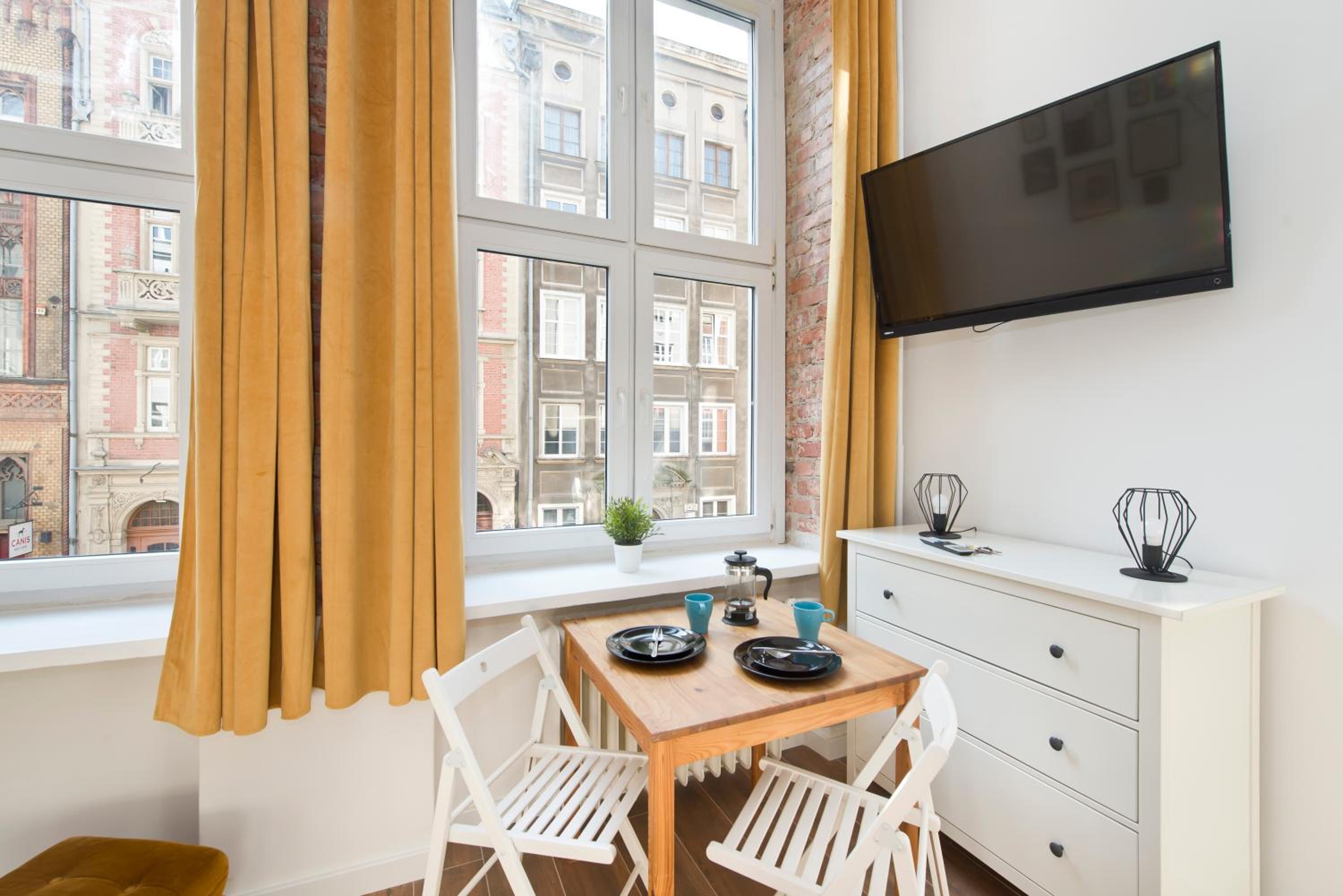 One-Bedroom Apartment - Photo 9