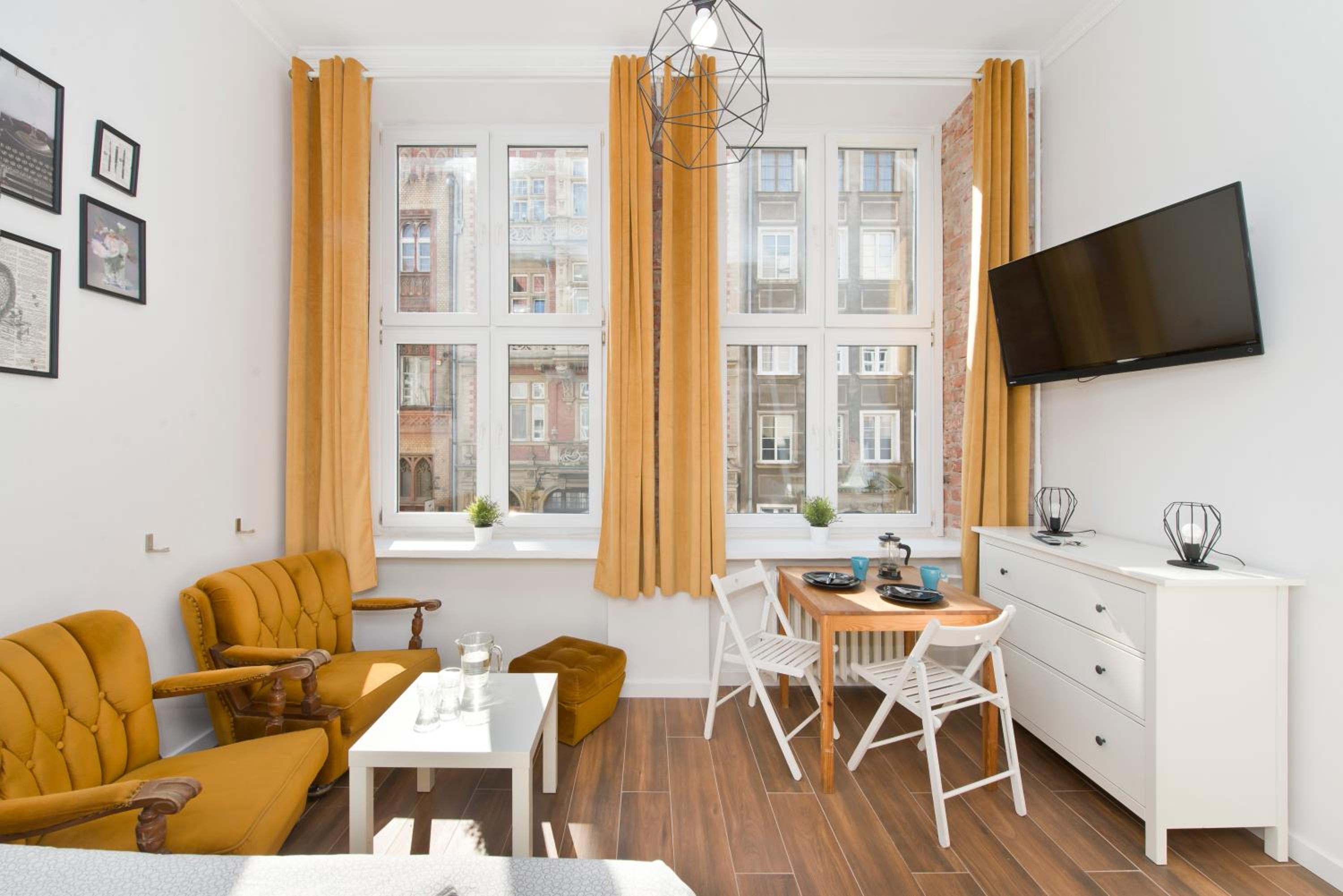 One-Bedroom Apartment - Photo 17