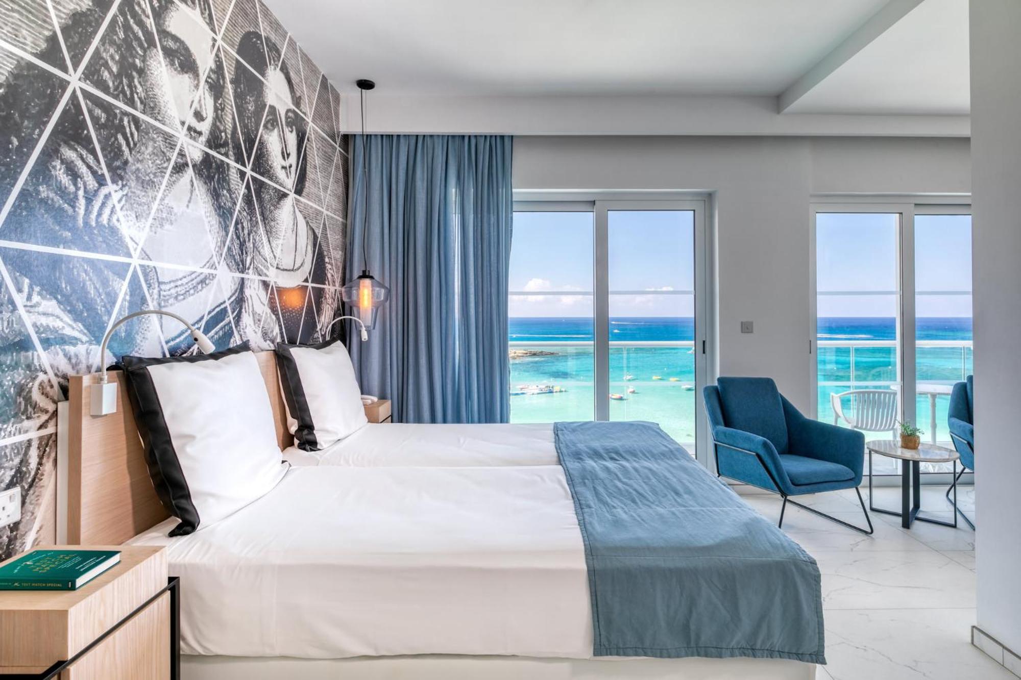 Studio with Sea View - Double Bed - Photo 1