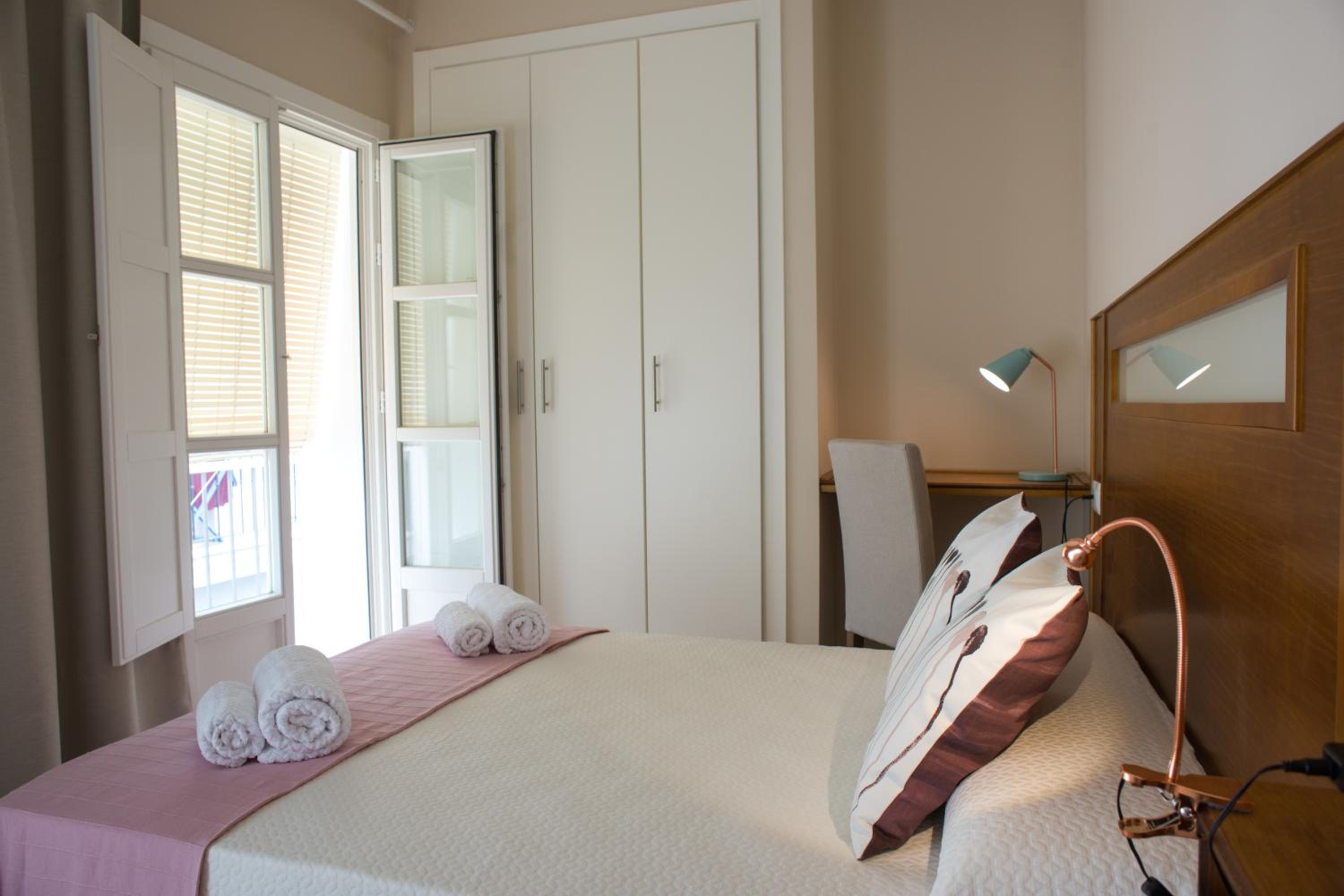 Deluxe Apartment with Balcony photo 3