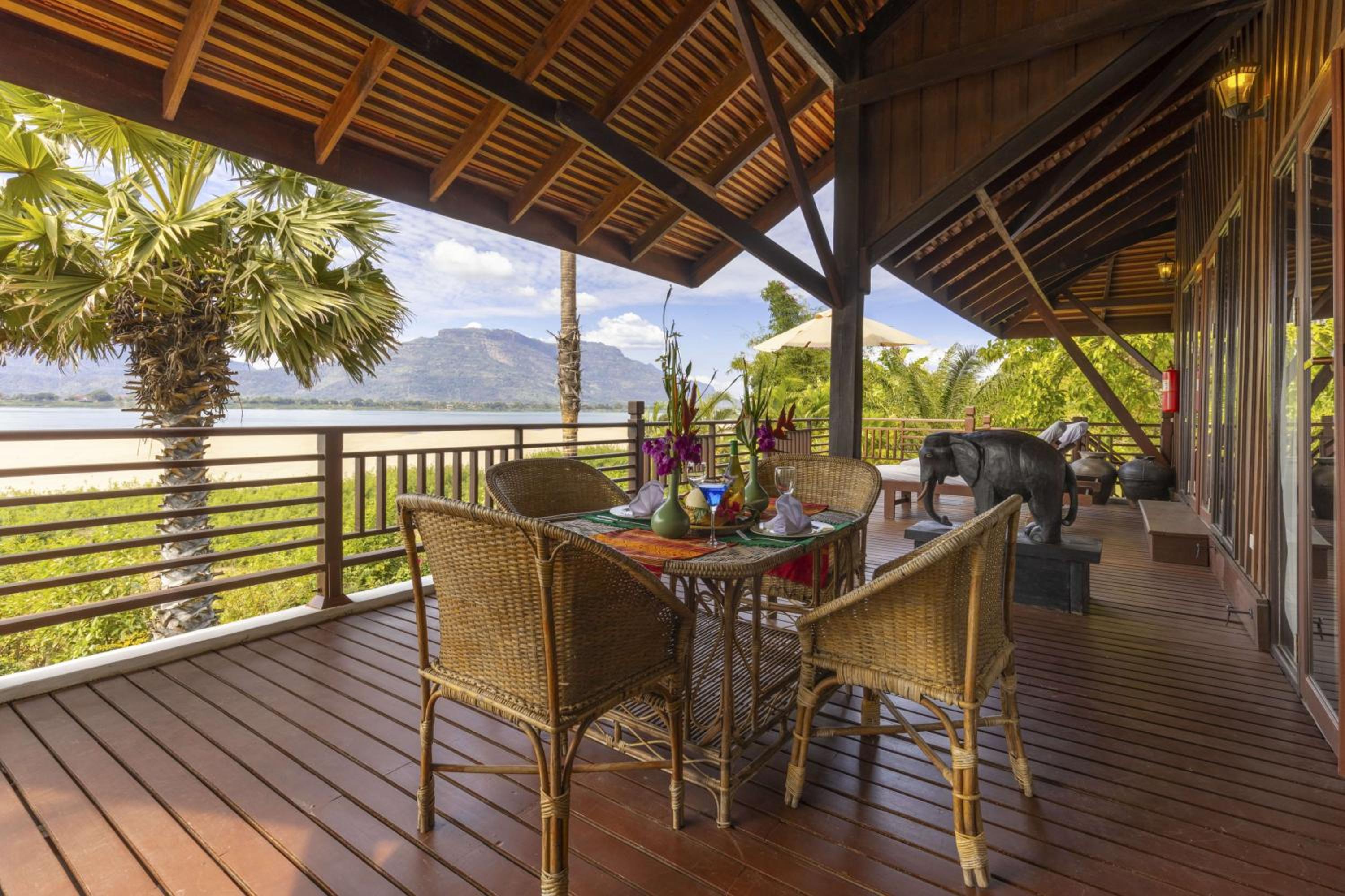 VIP Residence with Mekong View photo 2