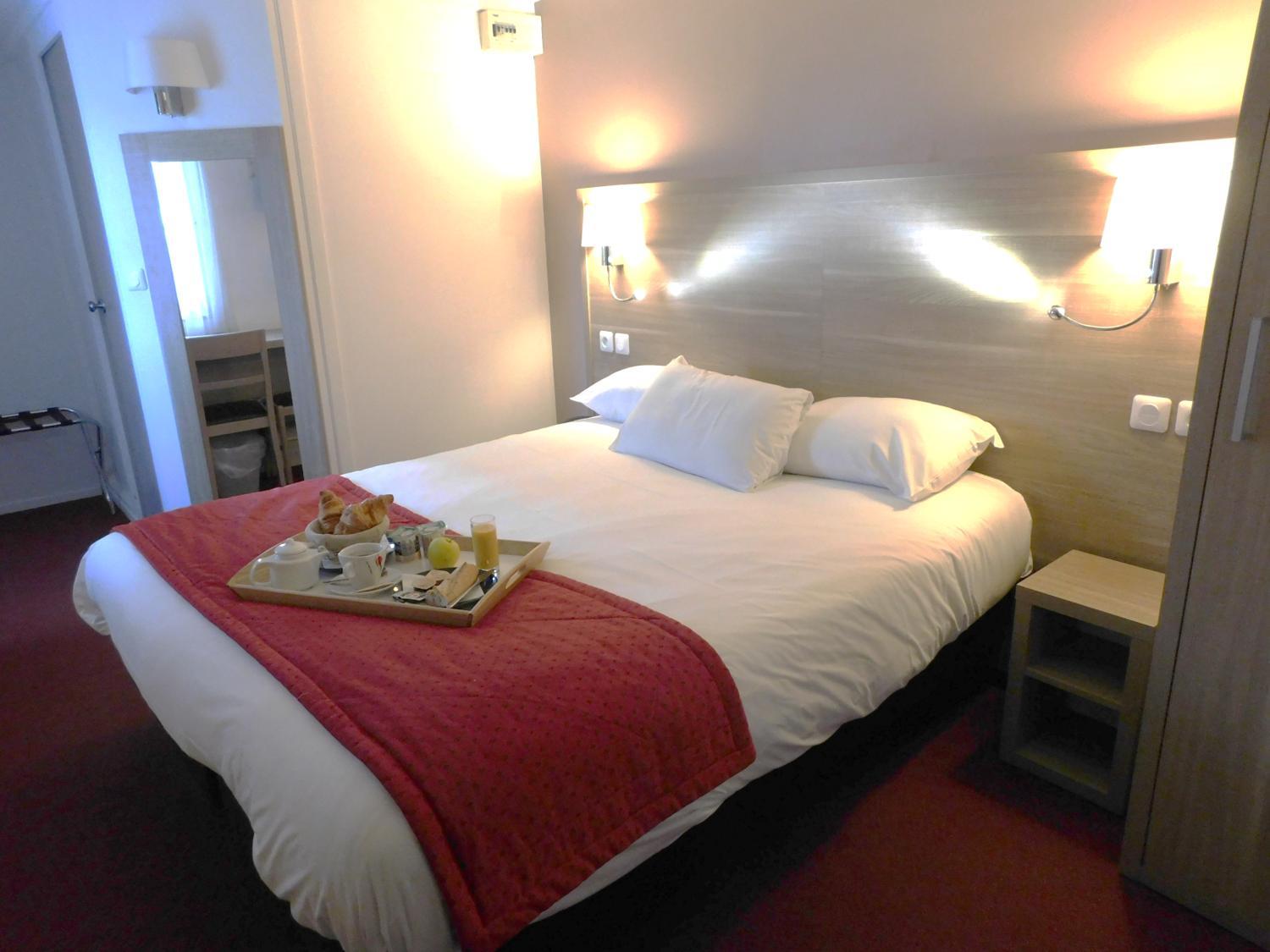 Standard Double Room - Photo 5